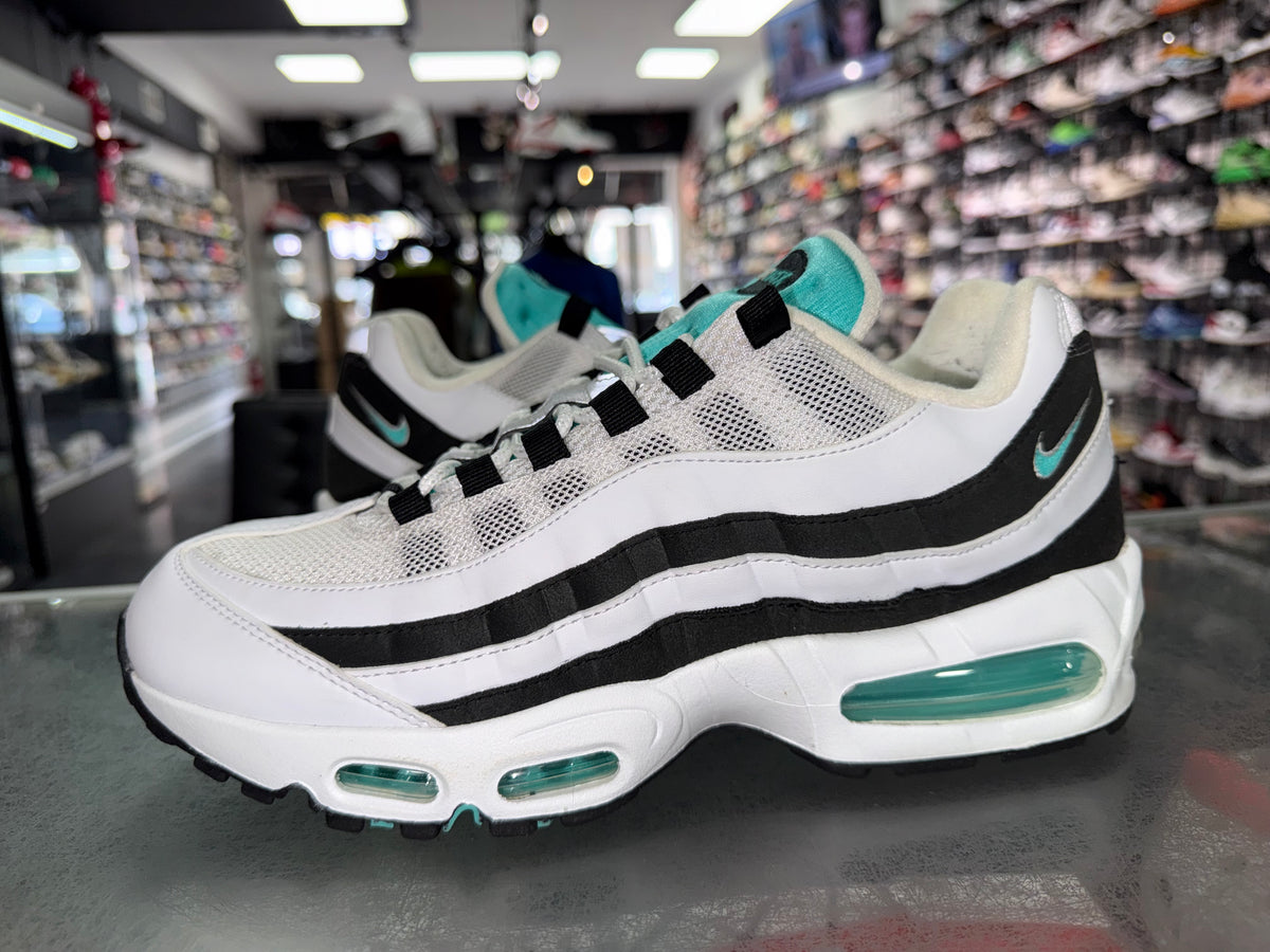 Size 10.5 Air Max 95 Big Bubble “Black Border”