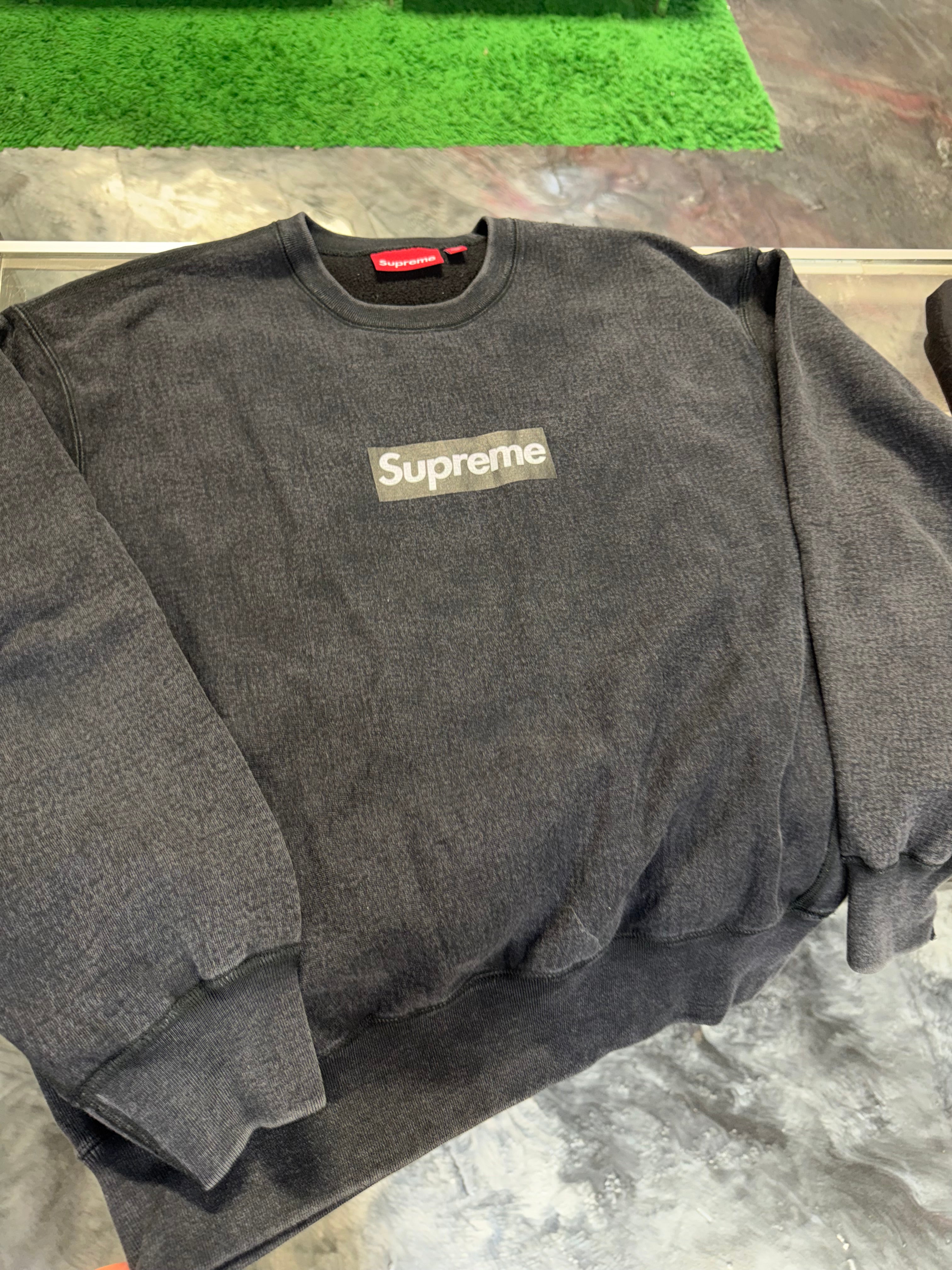 Size M Supreme Box Logo Crewneck SS25 “Washed Black”