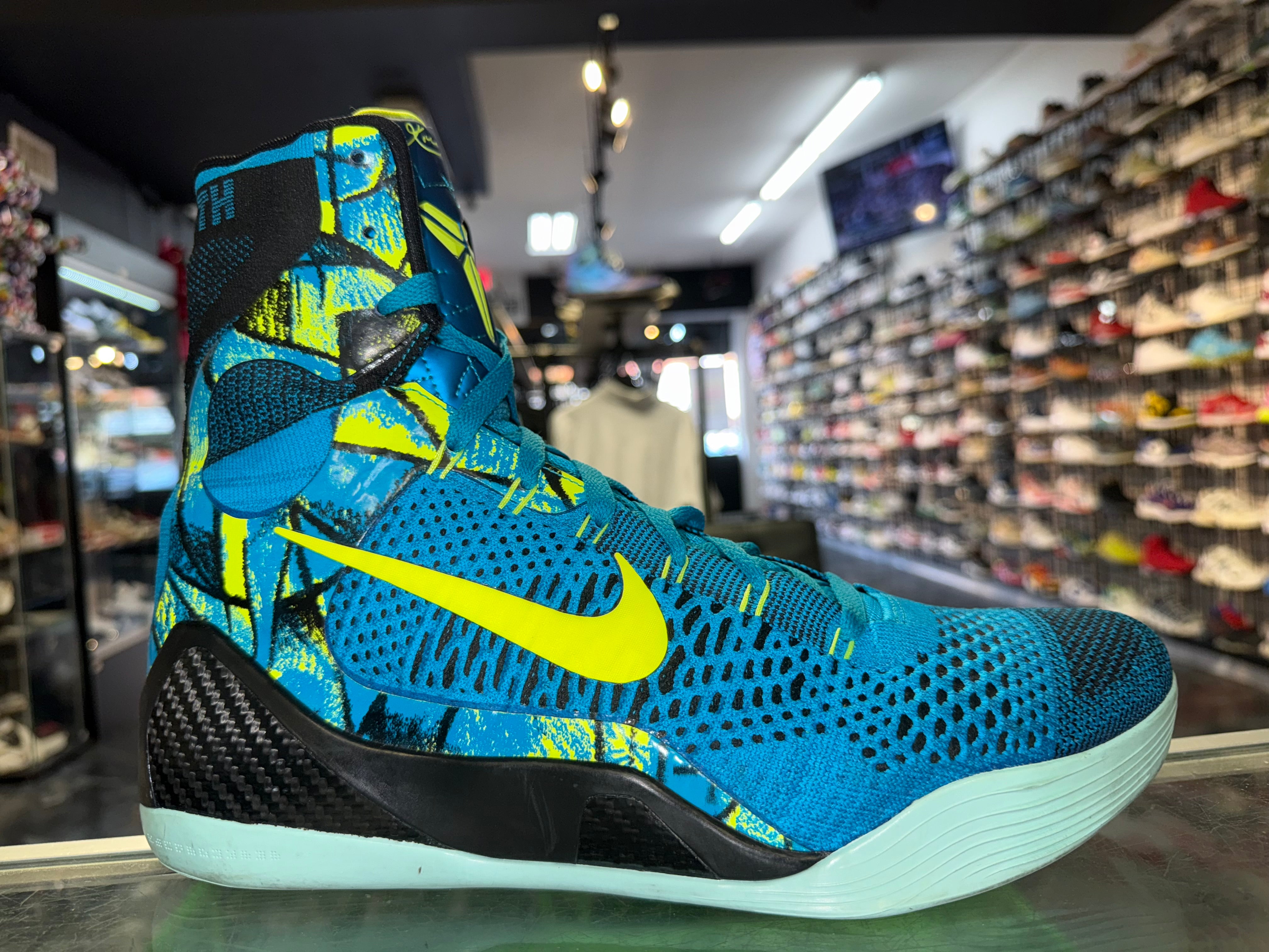 Size 12 Kobe 9 Elite "Perspective"