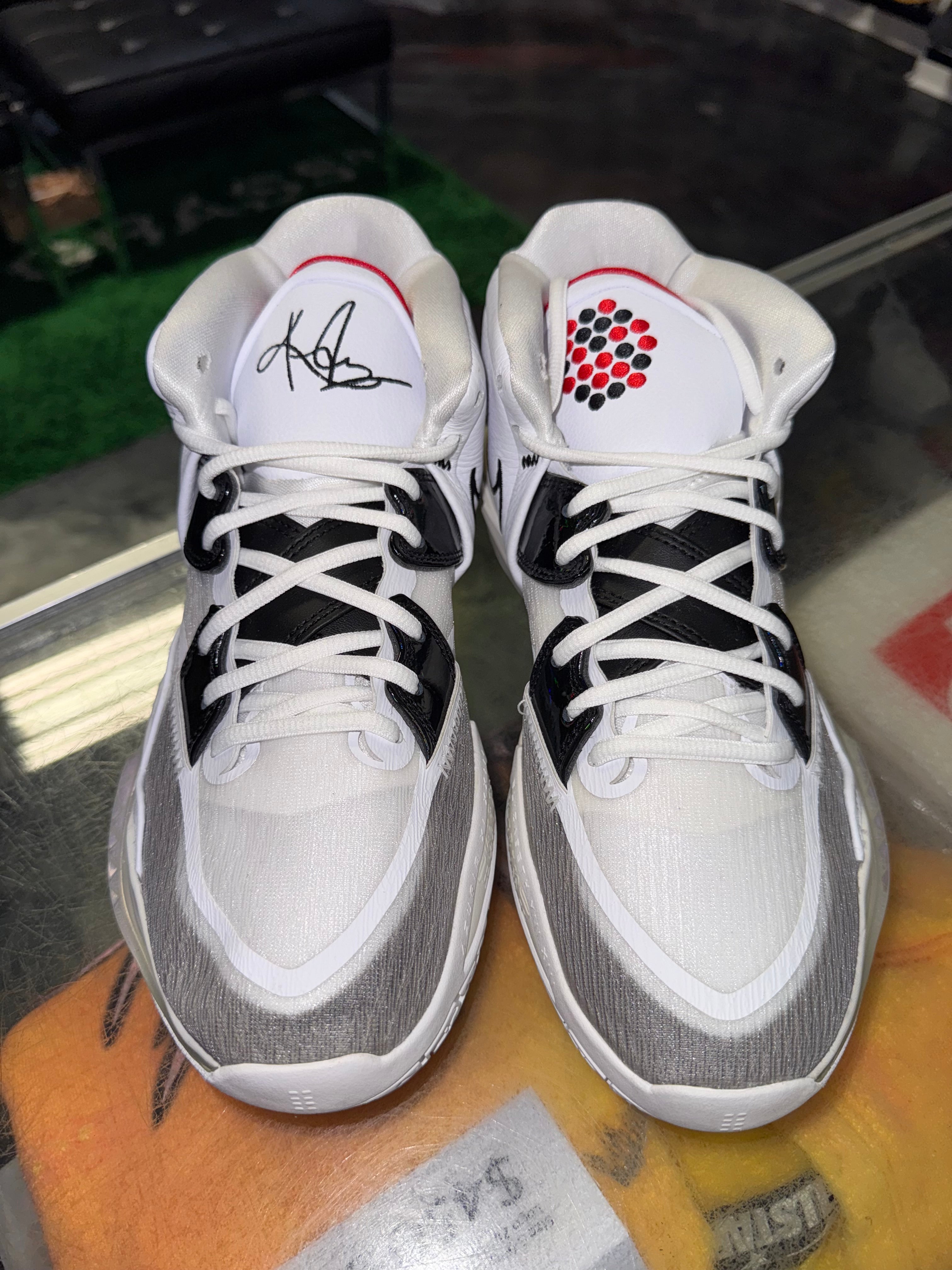 Size 9 Kyrie Infinity "Man Machine" Brand New