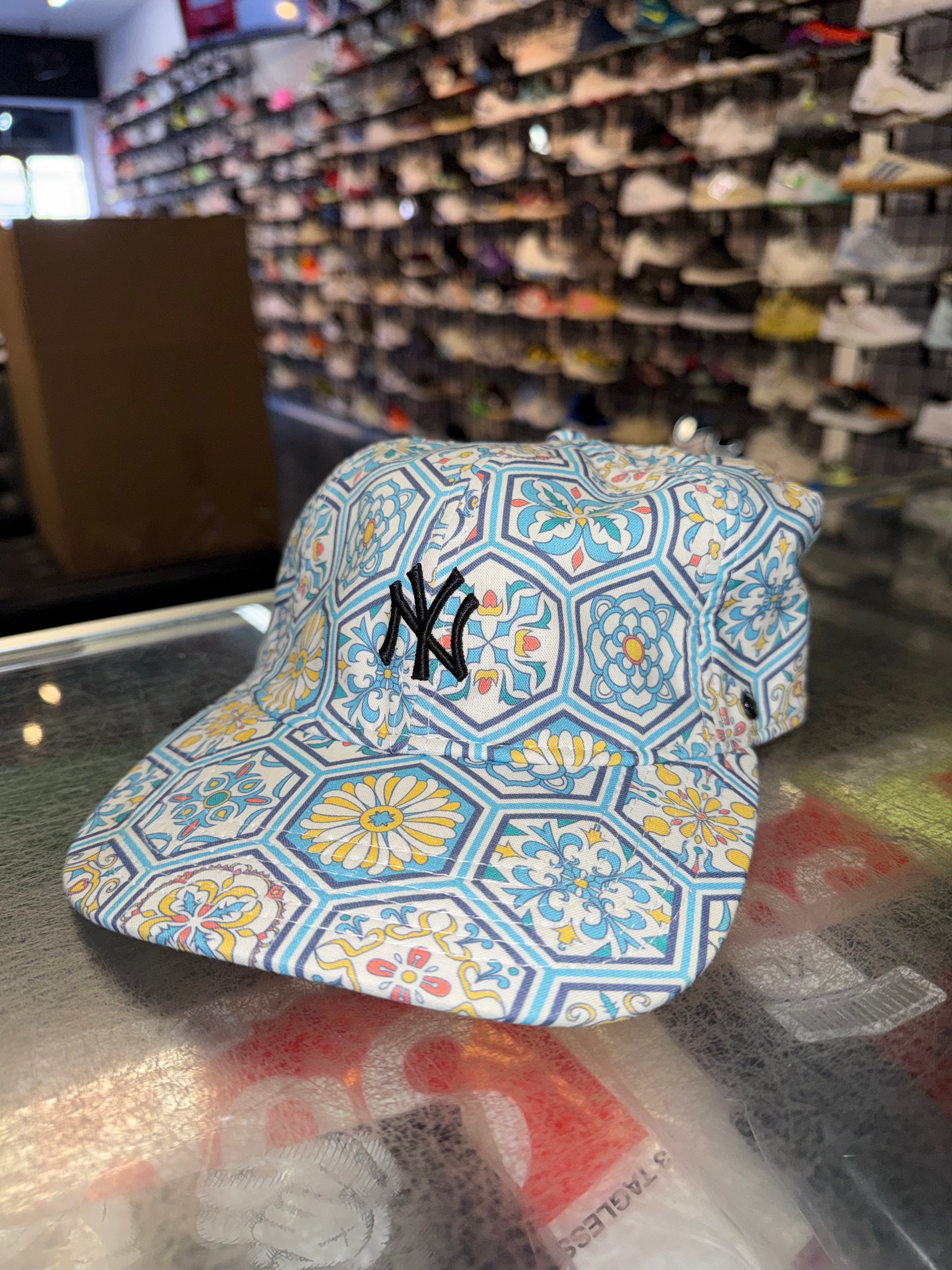Size OS Kith New Era Moroccan Hat “Yankees”