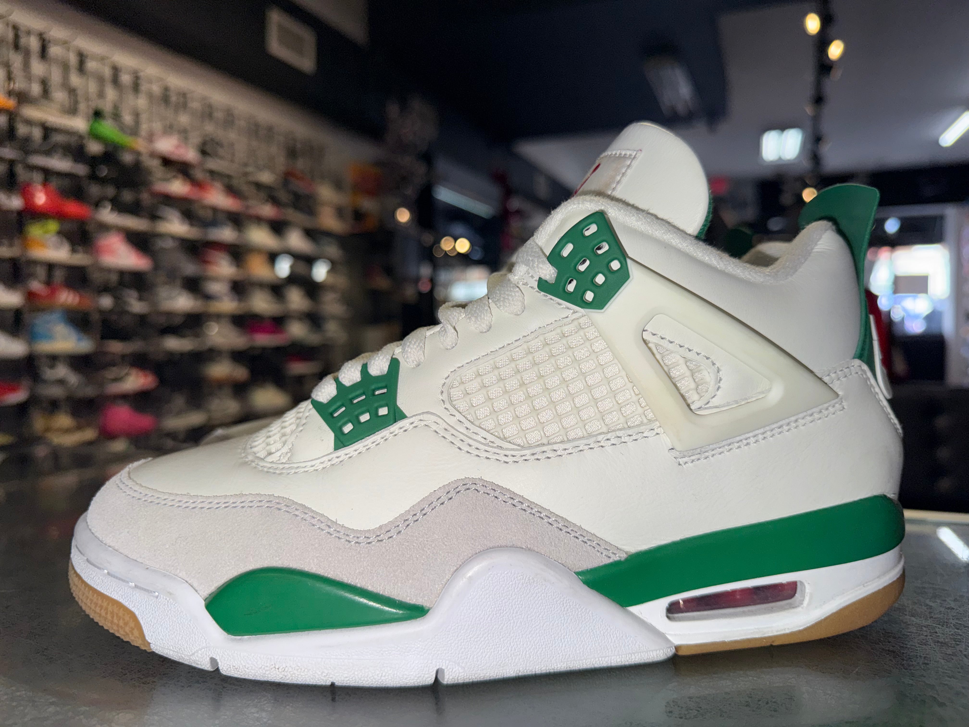 Size 7 Air Jordan 4 SB “Pine Green”