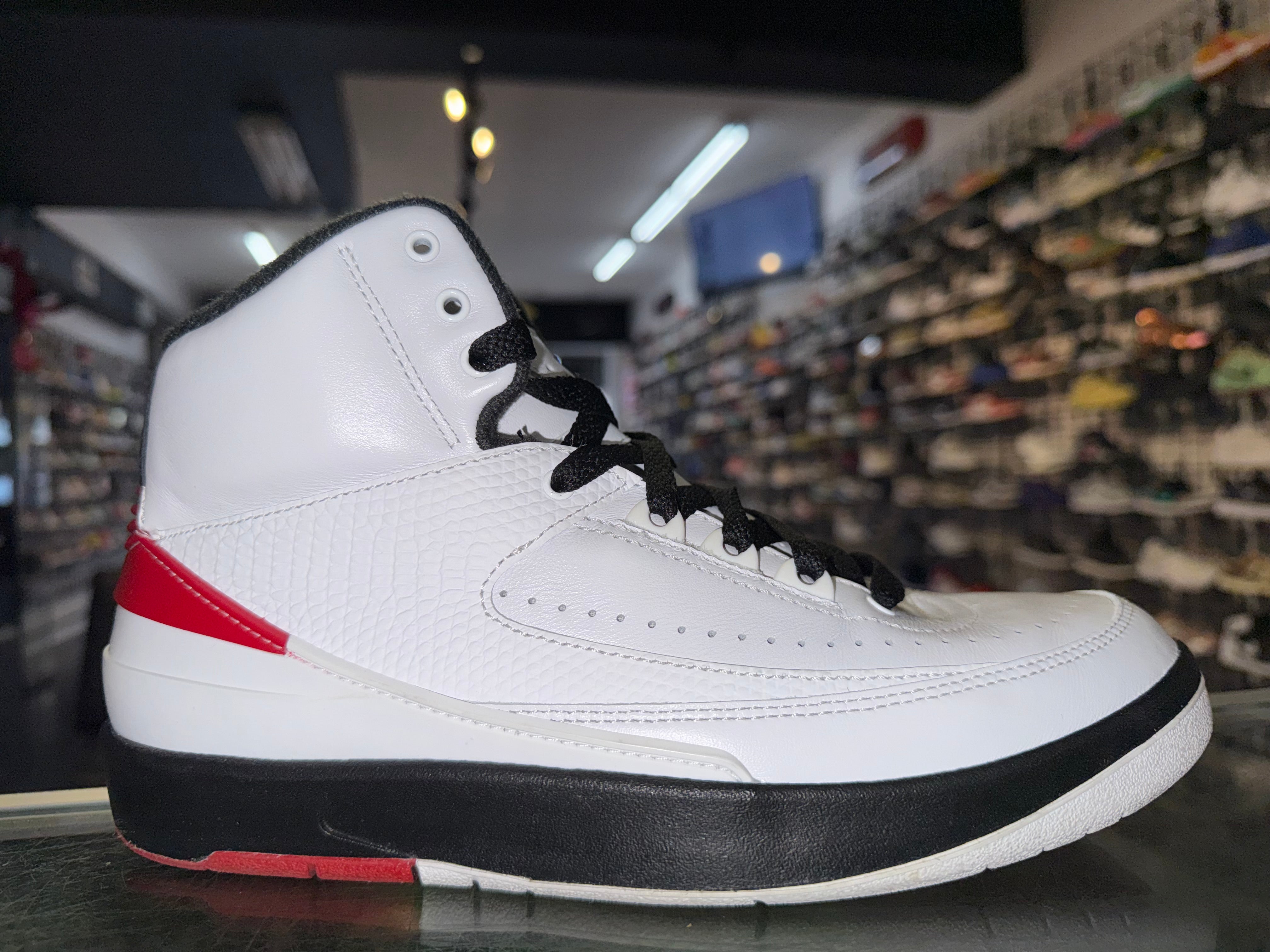Size 7y Air Jordan 2 "Chicago"