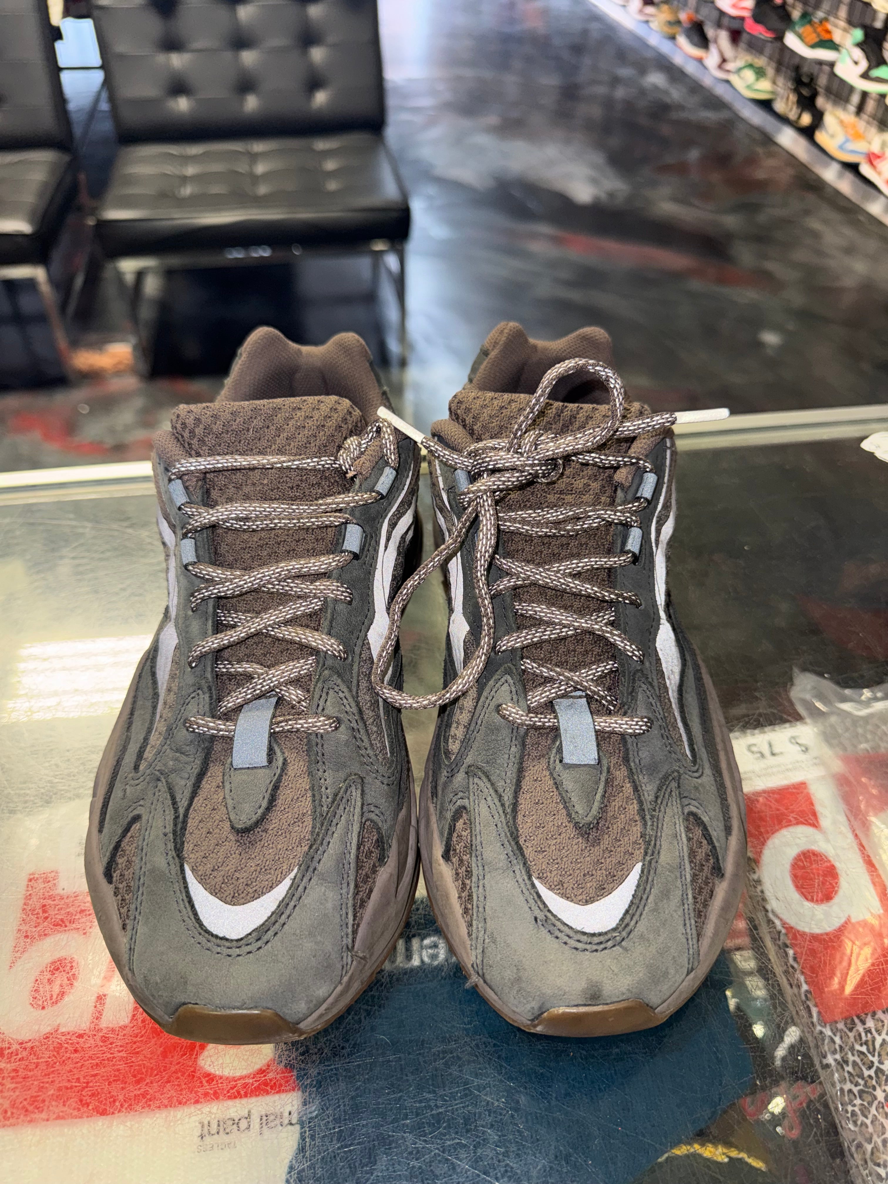Size 9 Yeezy Boost 700 V2 "Mauve"