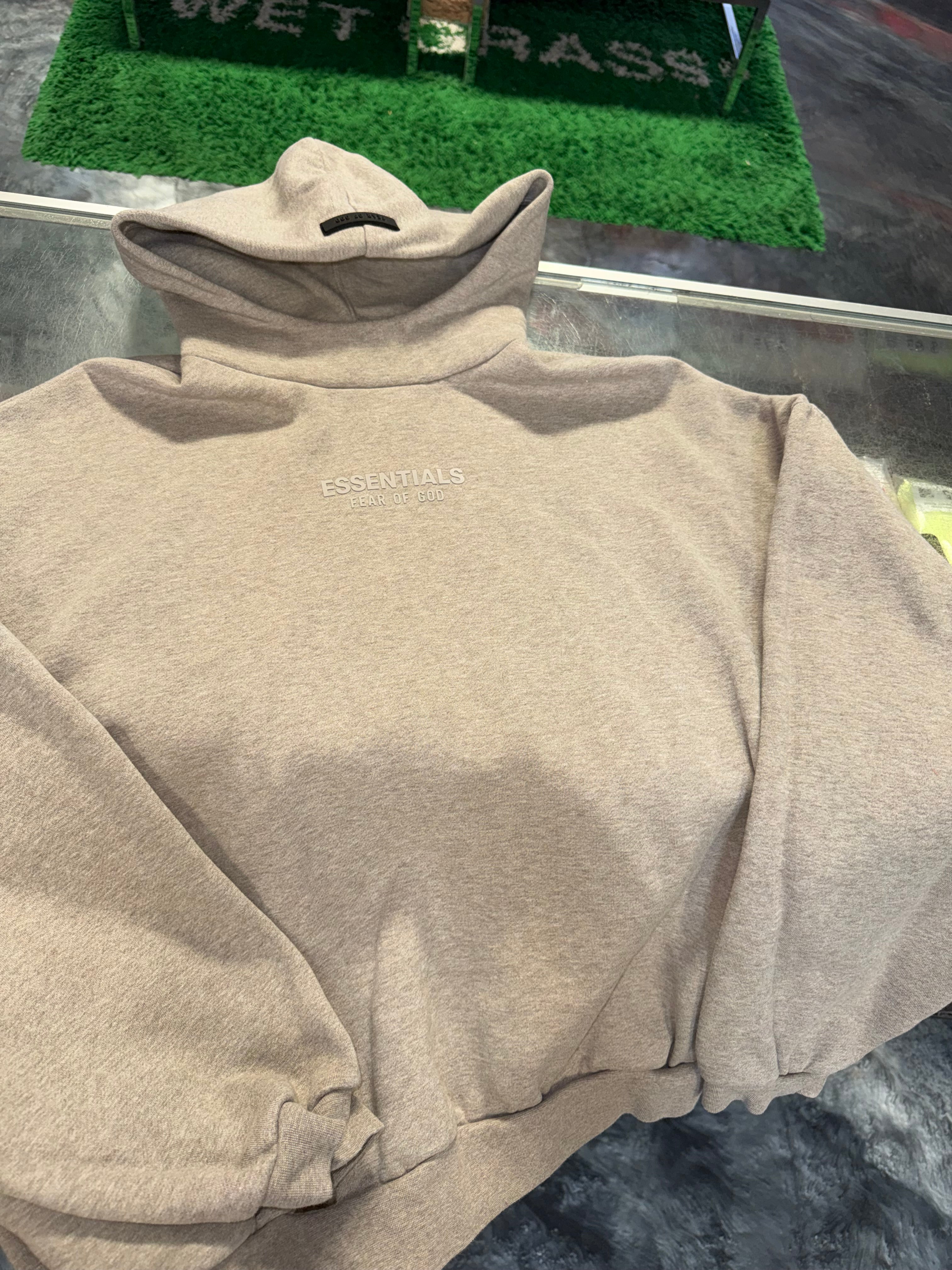 Size L Essentials FOG Core Hoodie “Light Heather”