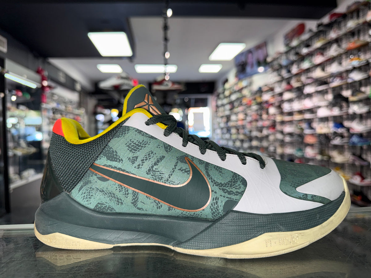 Size 9 Kobe 6 Protro "EYBL Girls"