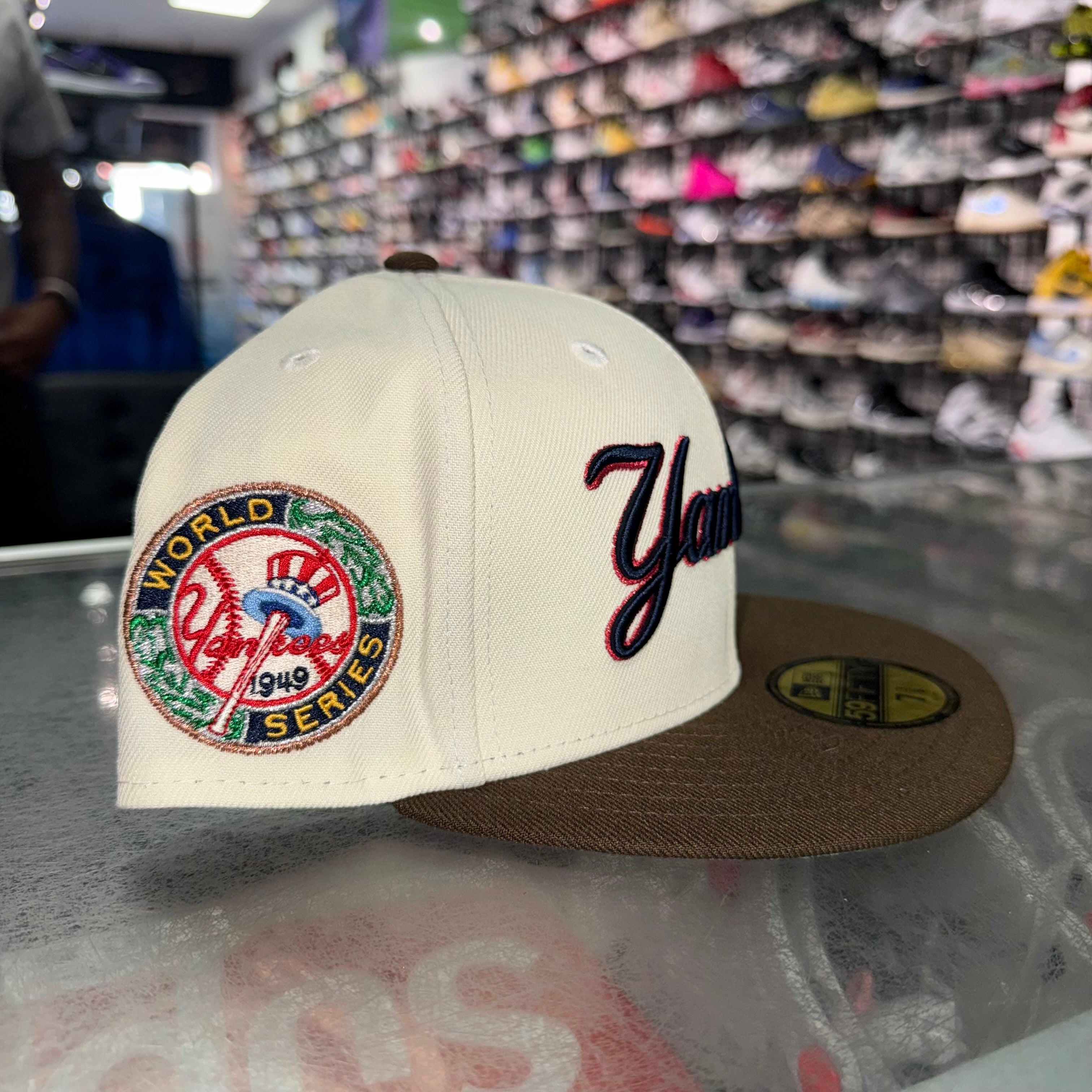 Size 7 3/8 New Era Fitted Hat “Yankees Cream” Brand New