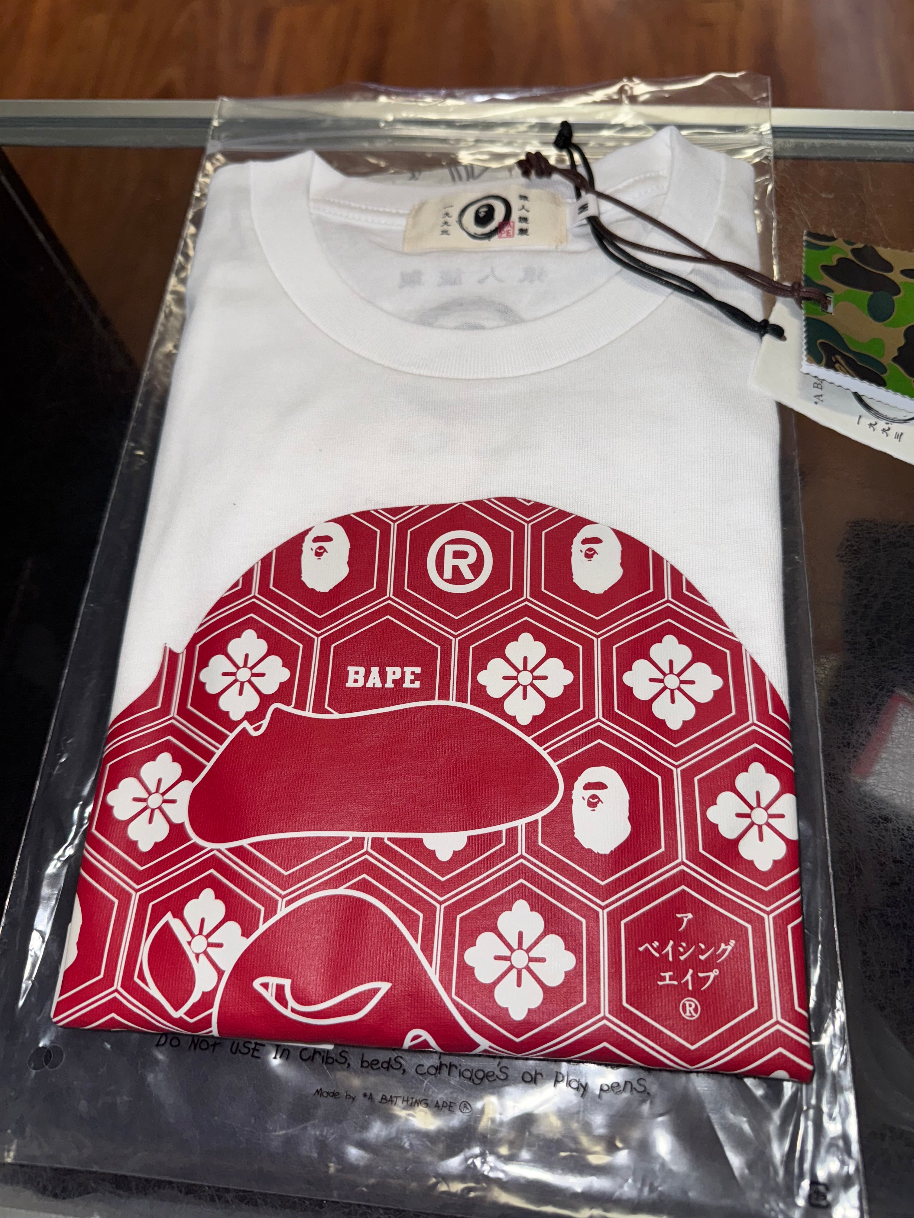 Size M Bape Japanese Pattern Tee "White/Red" Brand New