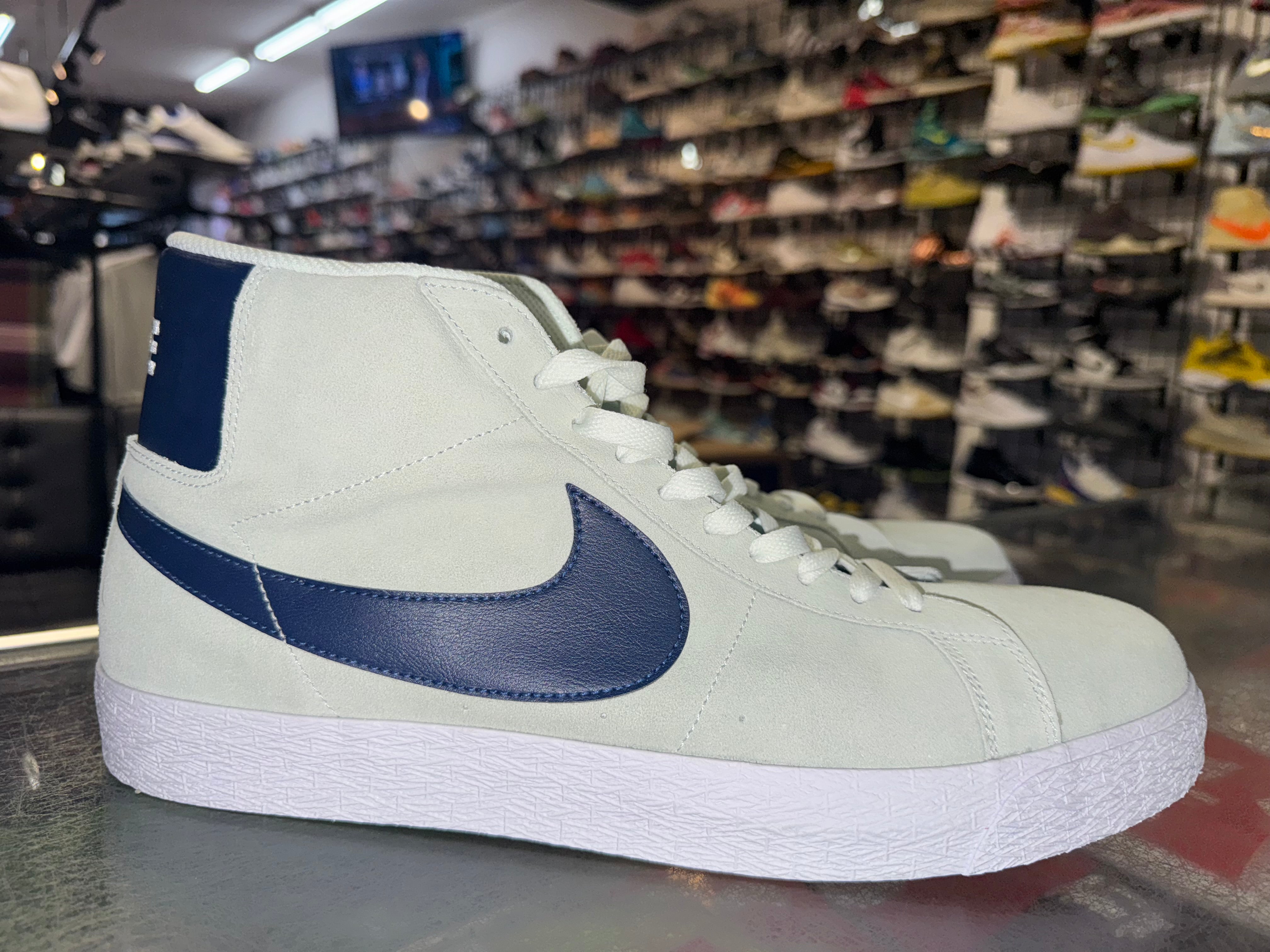 Size 14 SB Blazer Mid "Barely Green" NEW