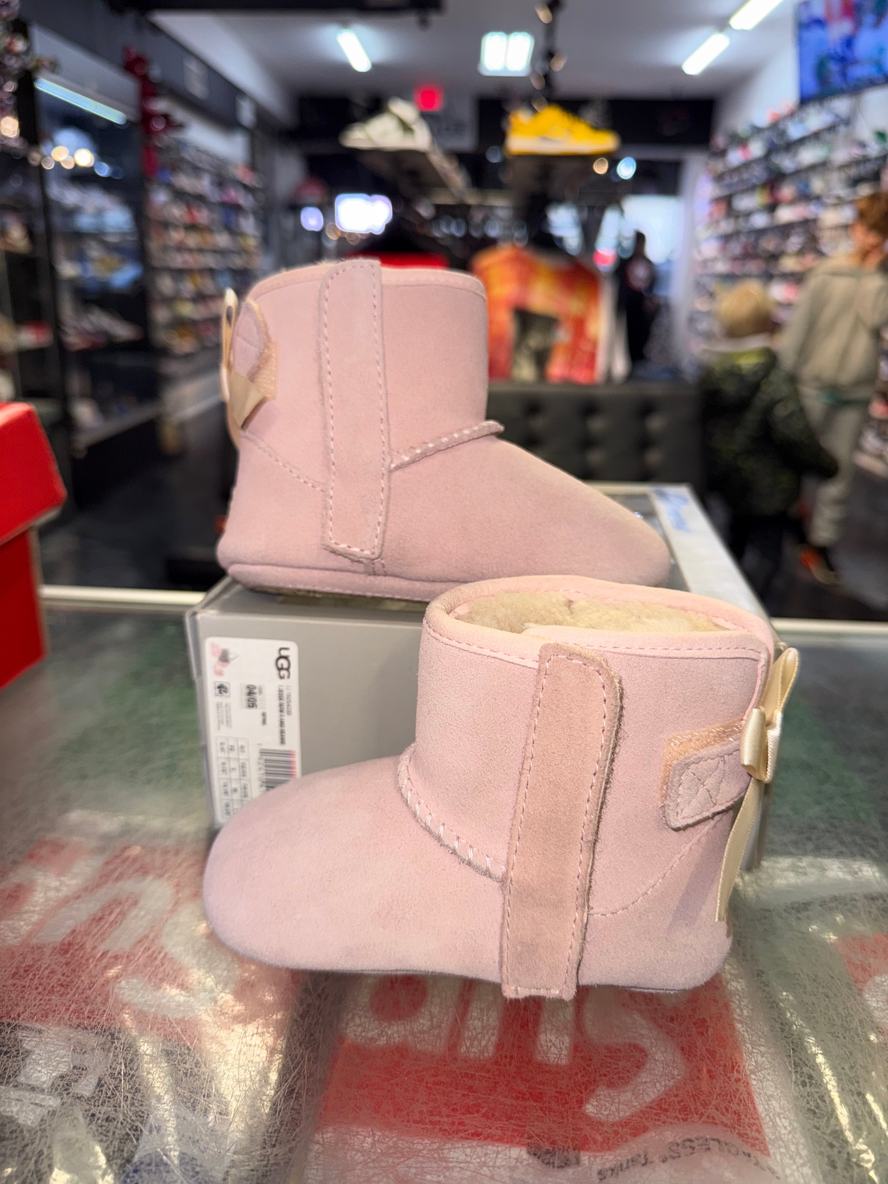 Size 5c UGG Bow II "Pink" (TD)