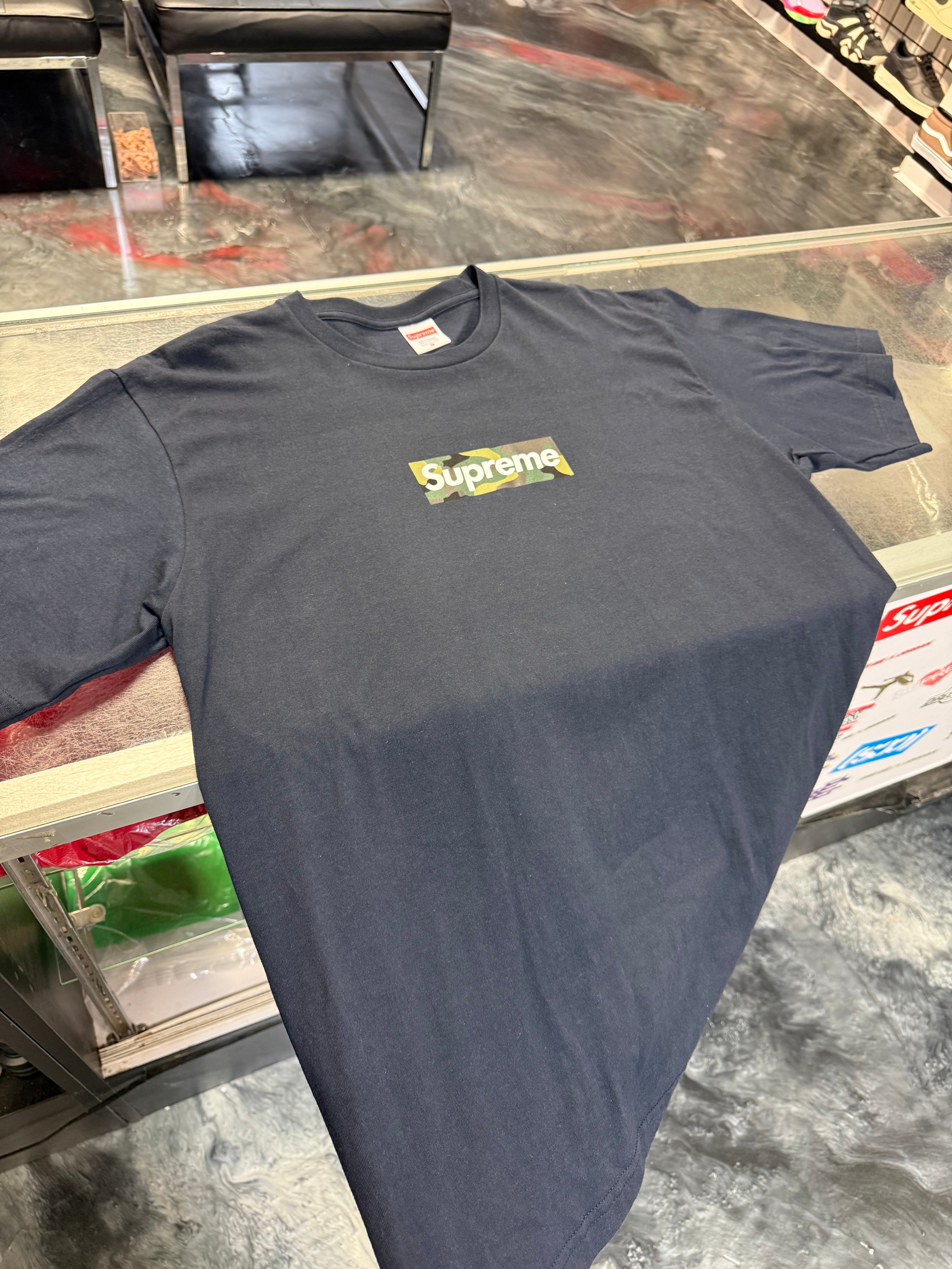 Size M Supreme Camo Box Logo Tee “Navy” Worn 1x