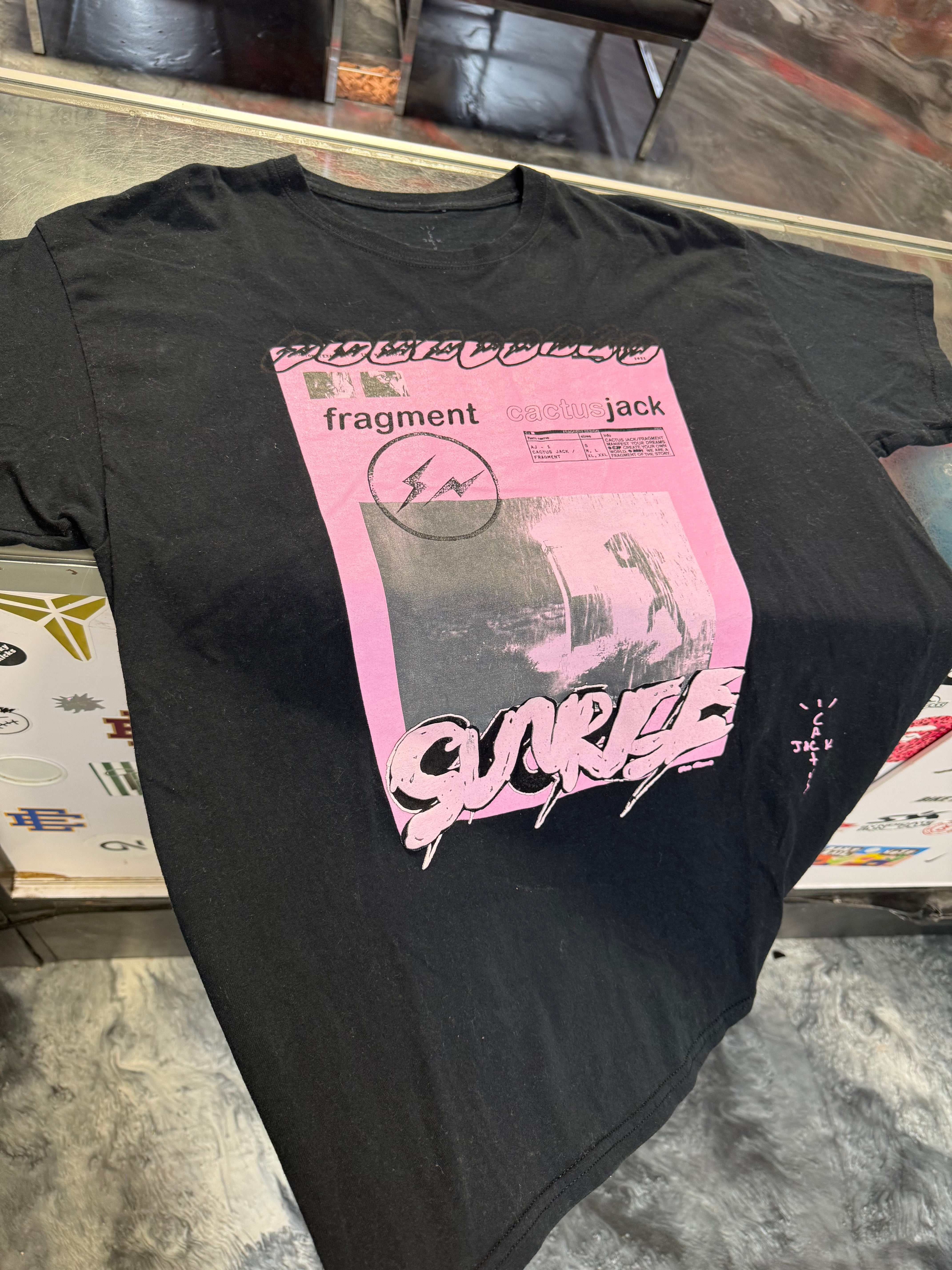 Size L Travis Scott Pink Sunrise Tee “Black”