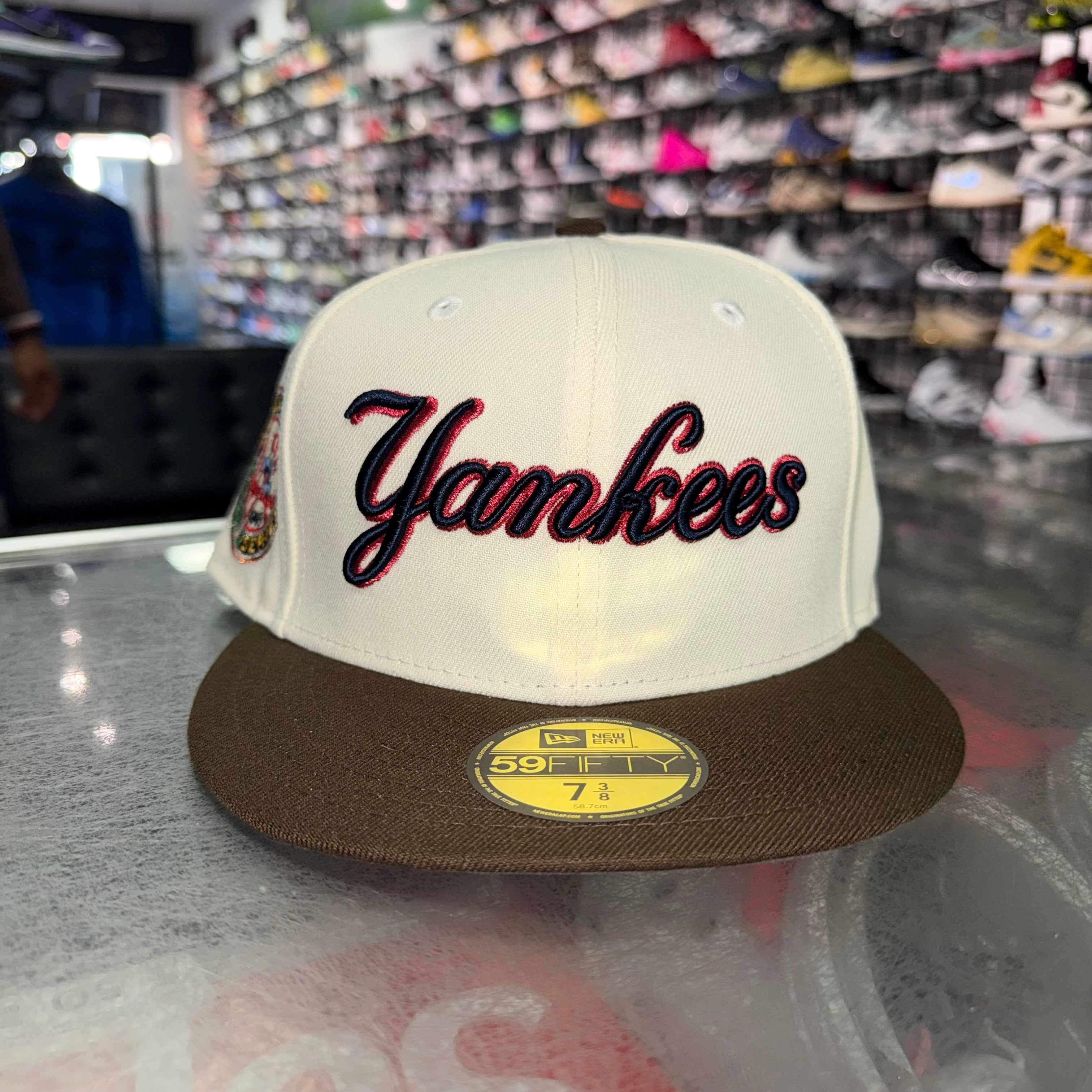 Size 7 3/8 New Era Fitted Hat “Yankees Cream” Brand New