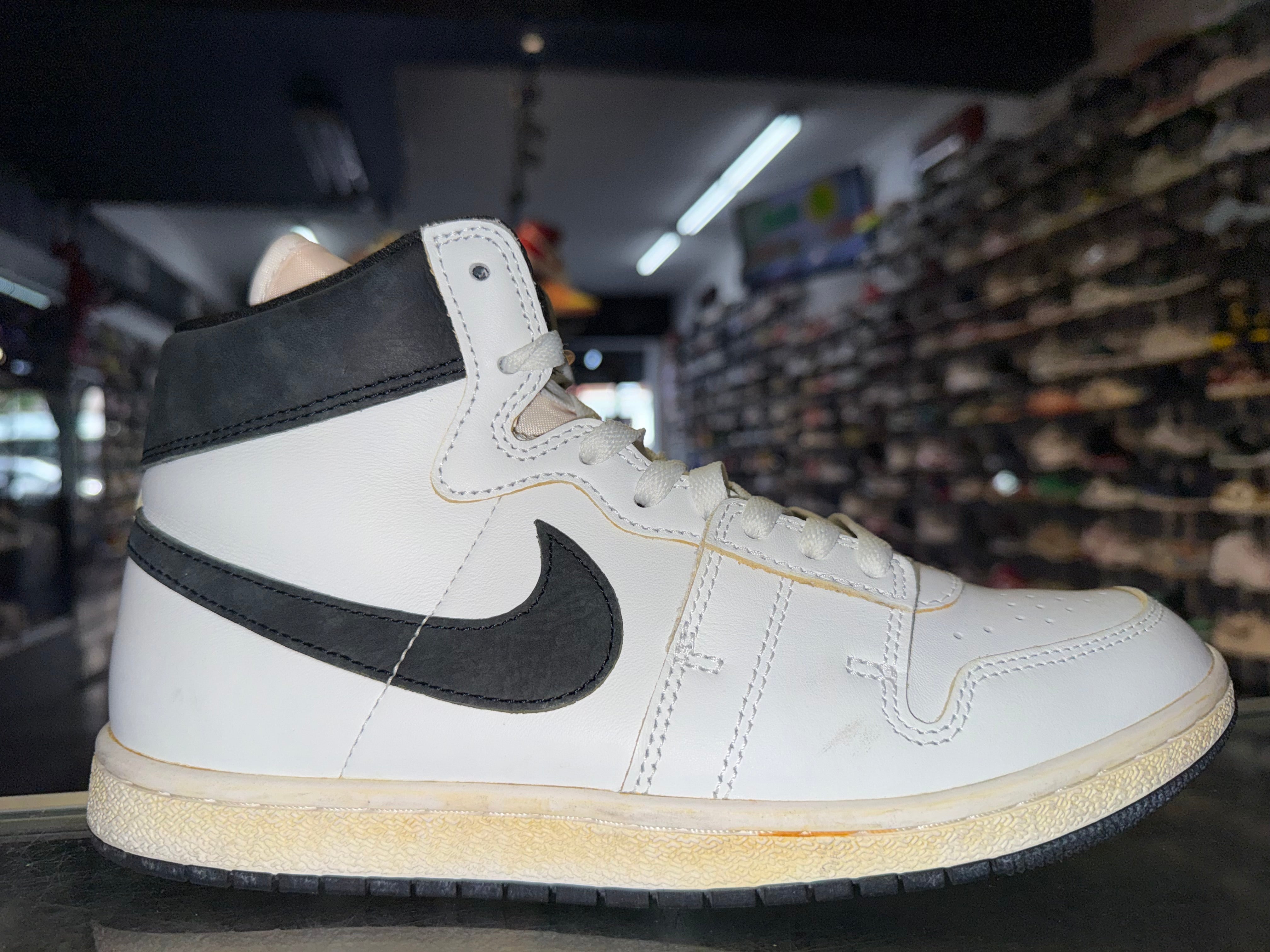 Size 8.5 Jordan Air Ship A Ma Maniere “White/Black”