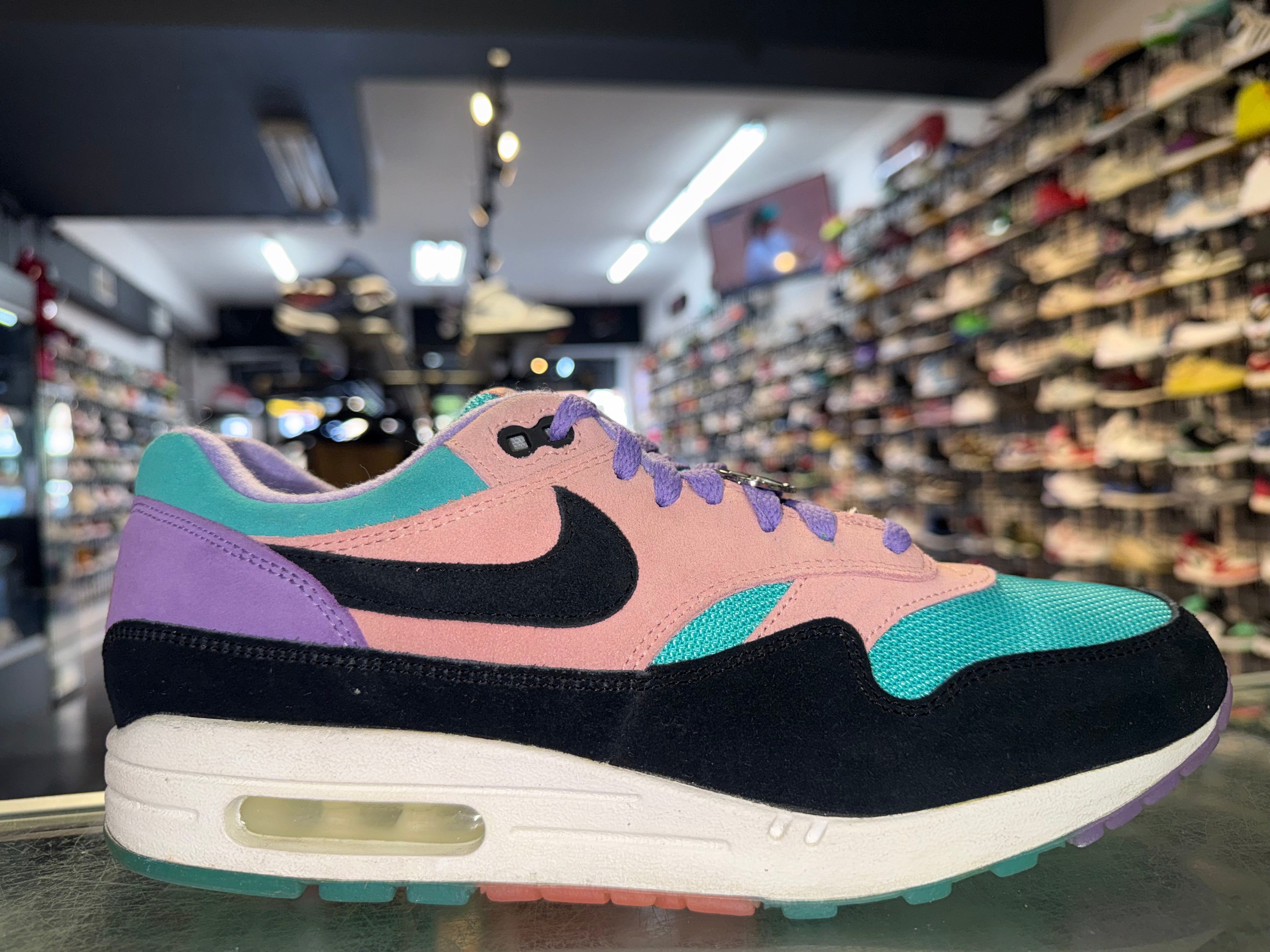 Size 10 Air Max 1 "Have a Nike Day"