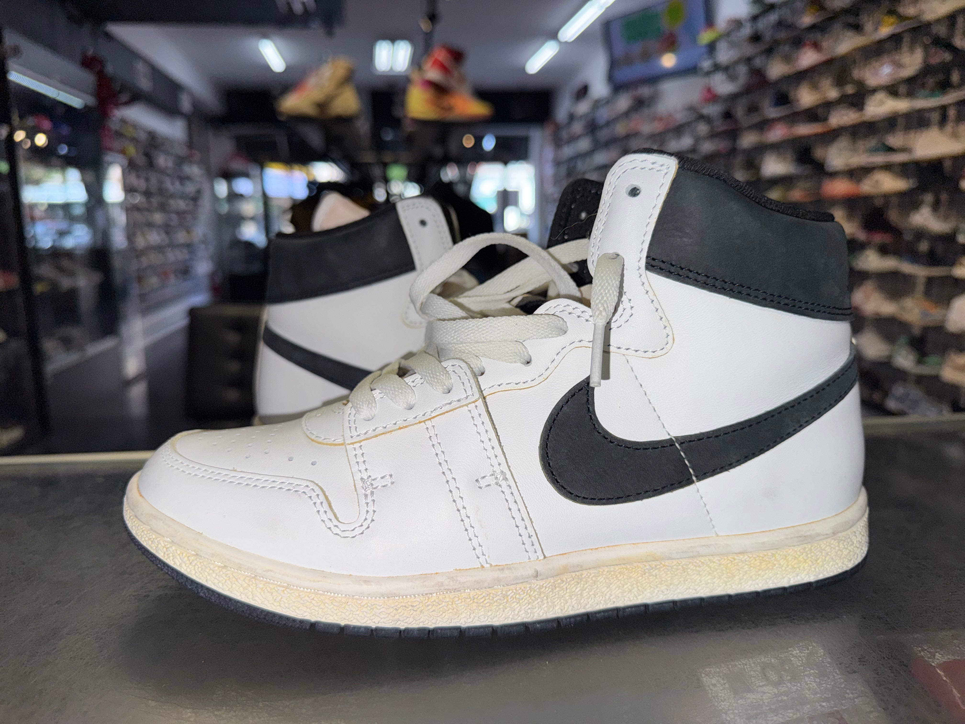 Size 8.5 Jordan Air Ship A Ma Maniere “White/Black”