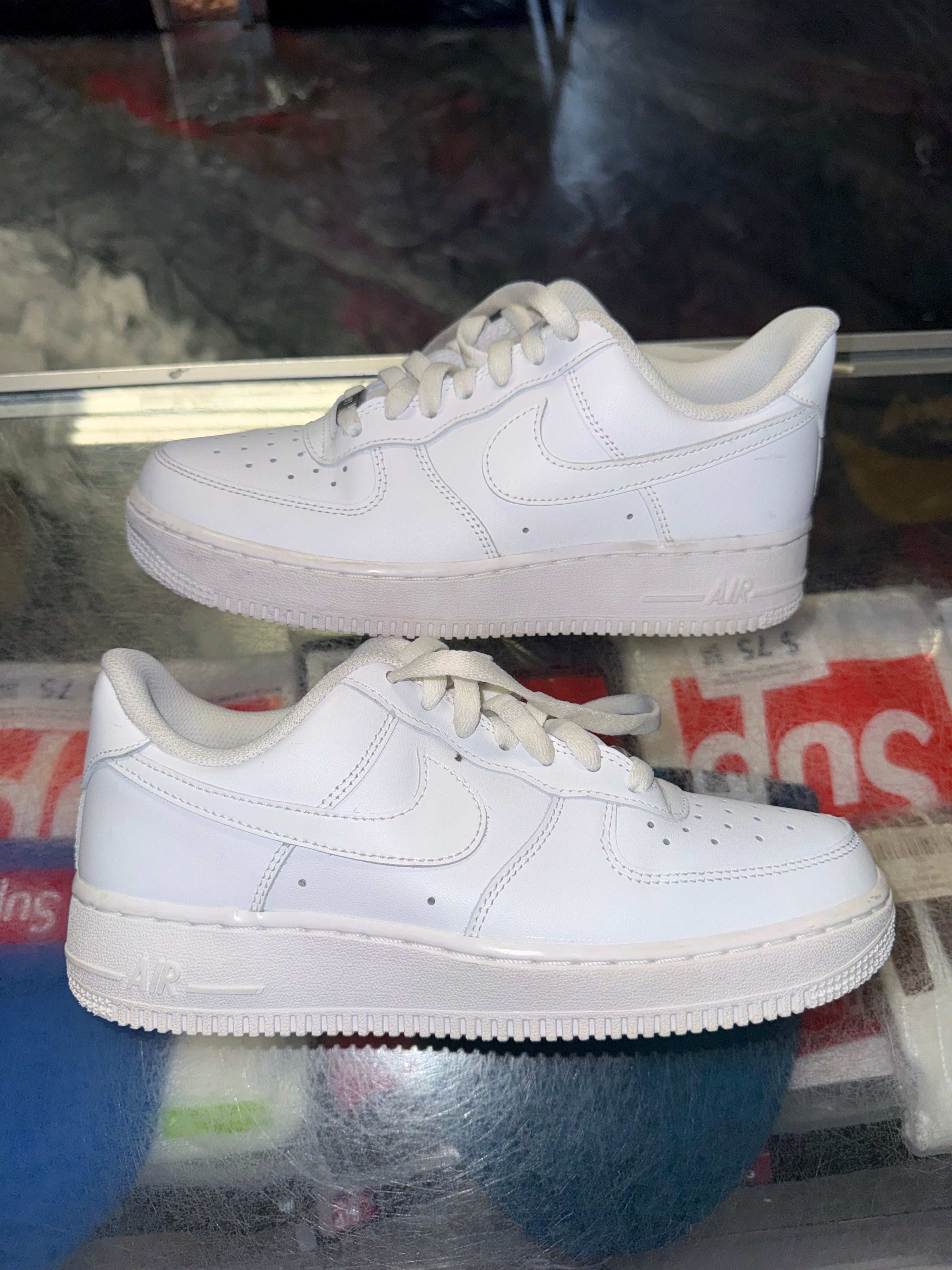 Size 8W AF1 "White" - NB