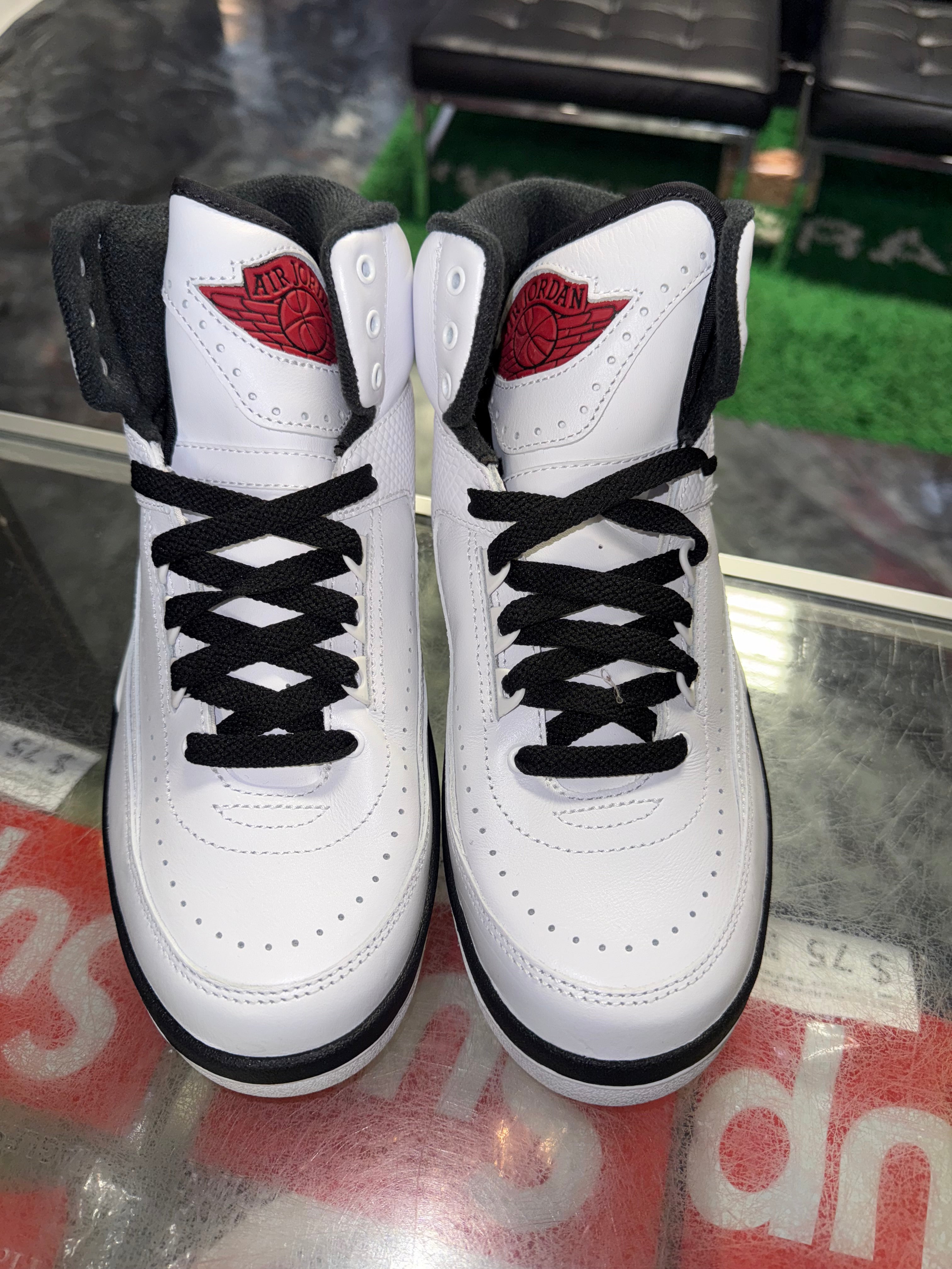 Size 7y Air Jordan 2 "Chicago" Brand New