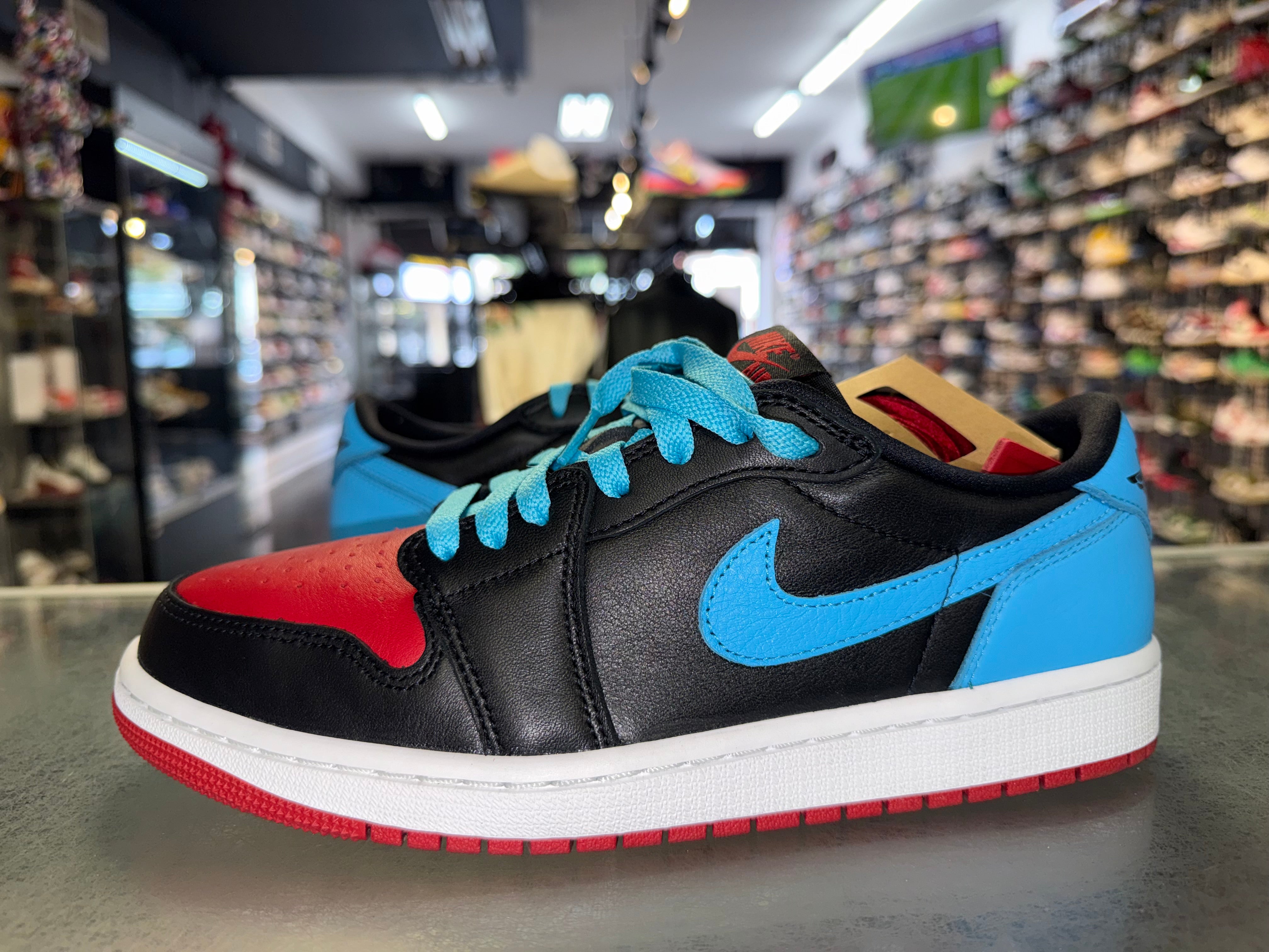 Size 7.5 (9W) Air Joran 1 Low “NC to Chi”