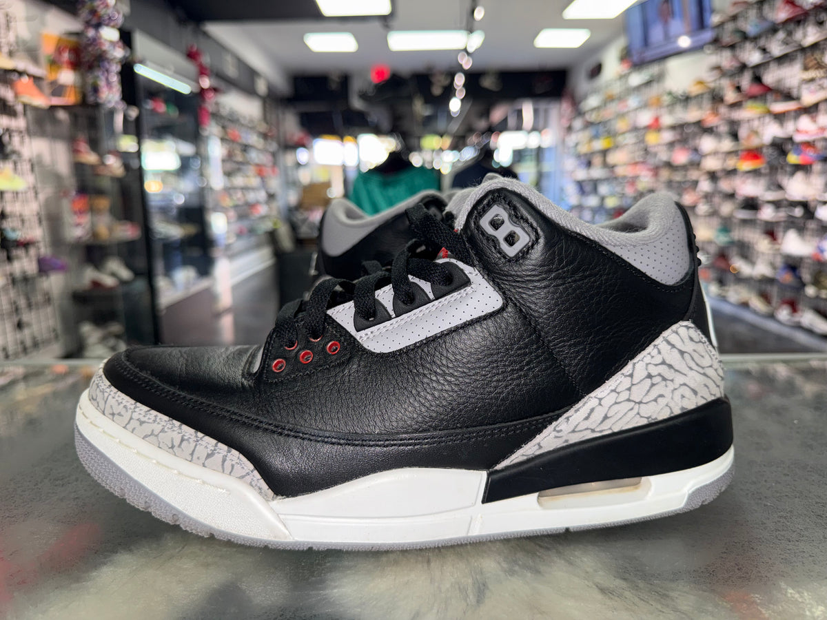 Air Jordan 3 Black Cement sneaker, pre-owned, size 9.5 – view 2