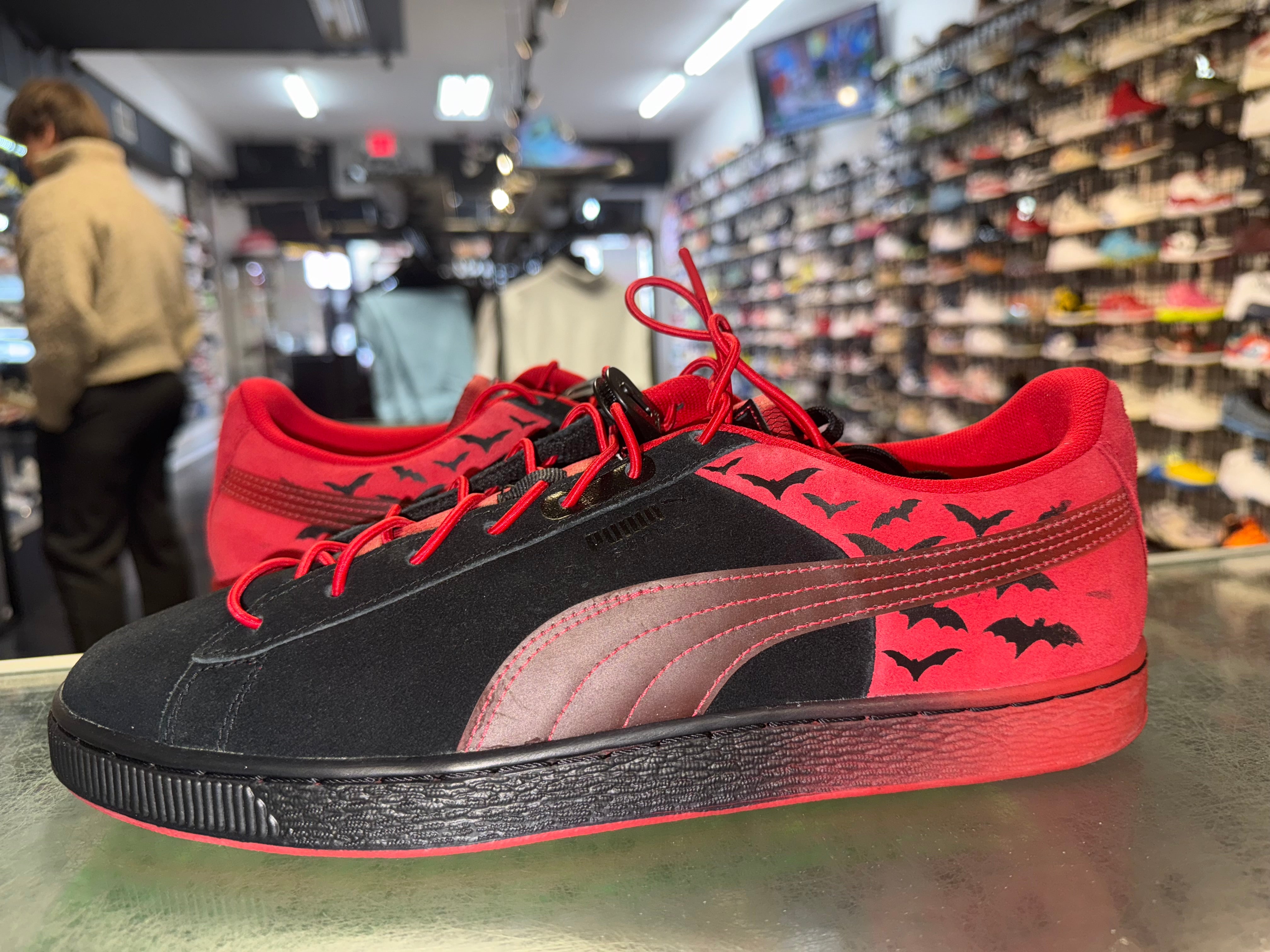 Size 11 Puma Suede “The Batman”