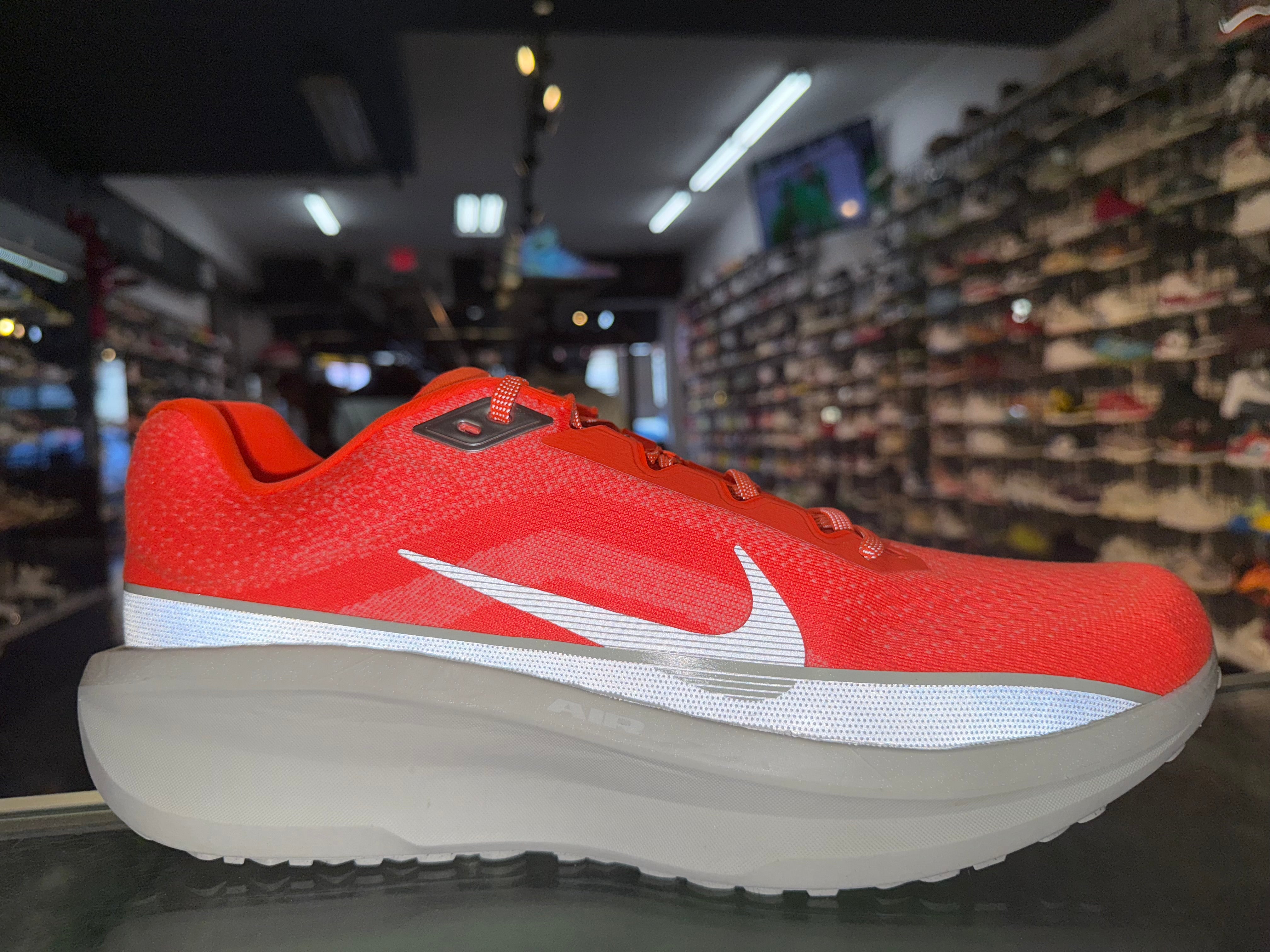 Size 14 Nike Winflo 11 Premium "Safety Orange" Brand New