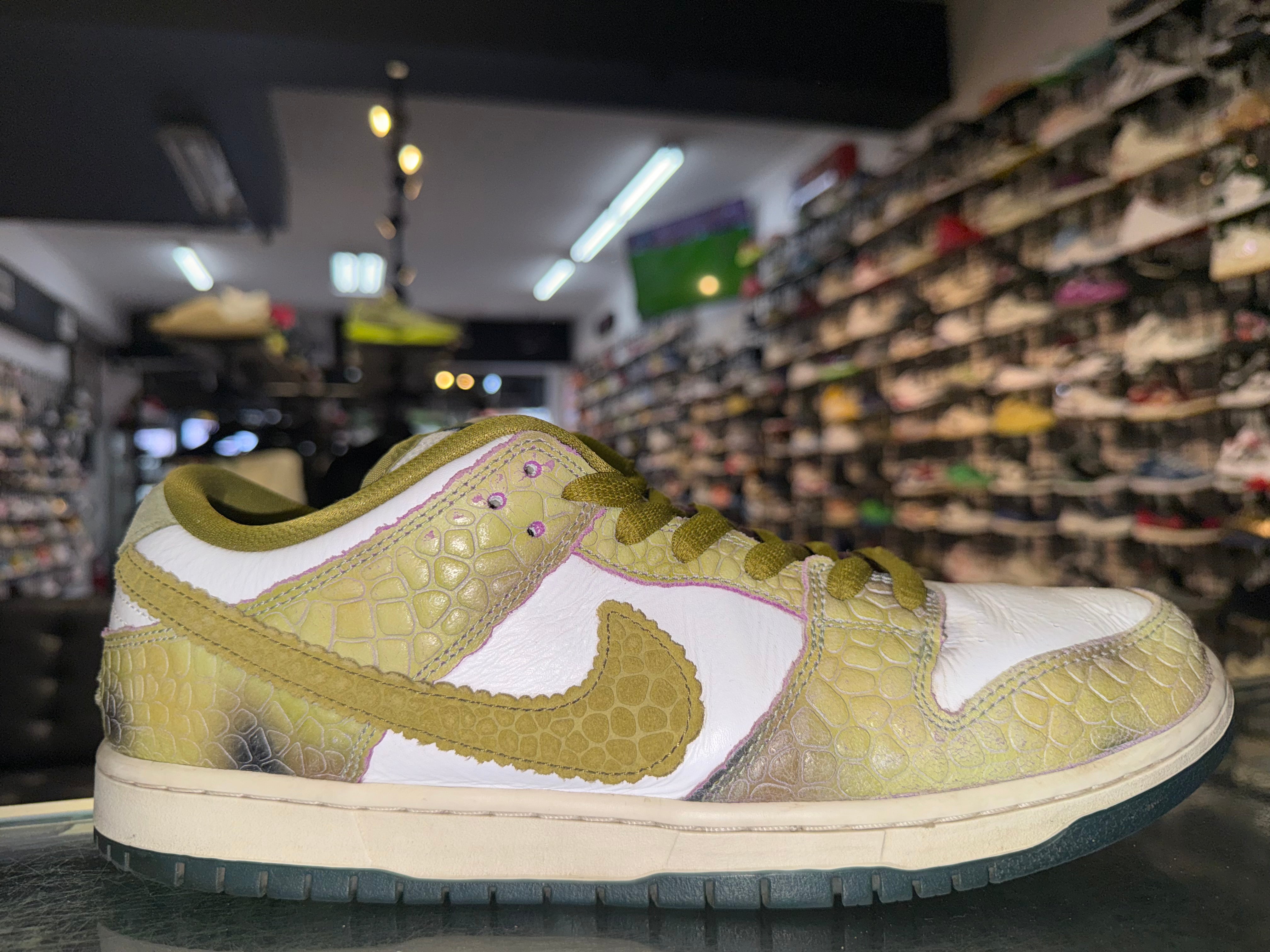 Size 11.5 Dunk low SB "Alexis Sablone Chameleon"