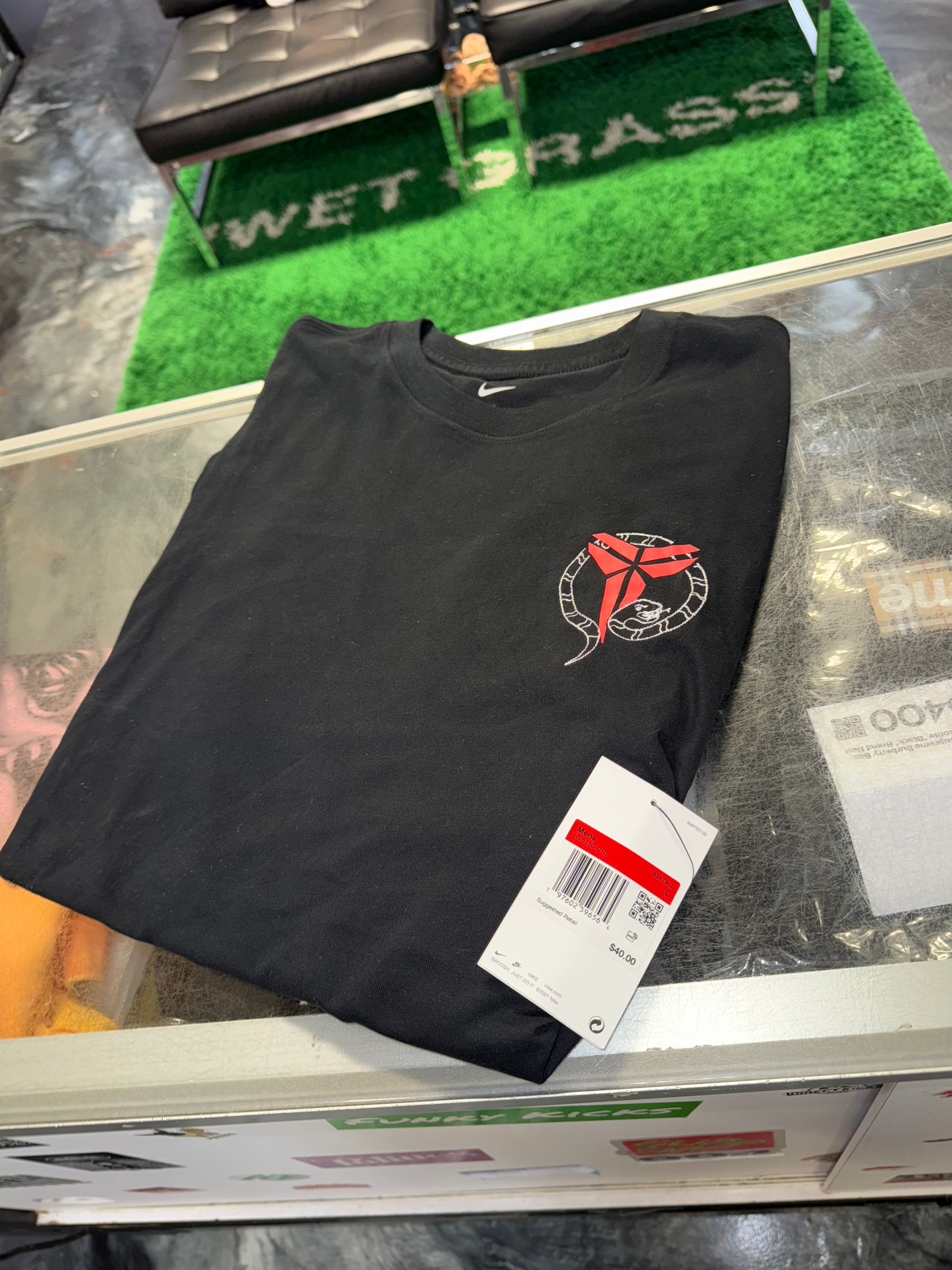 Size L Nike Kobe Dri Fit Tee “Black” Brand New