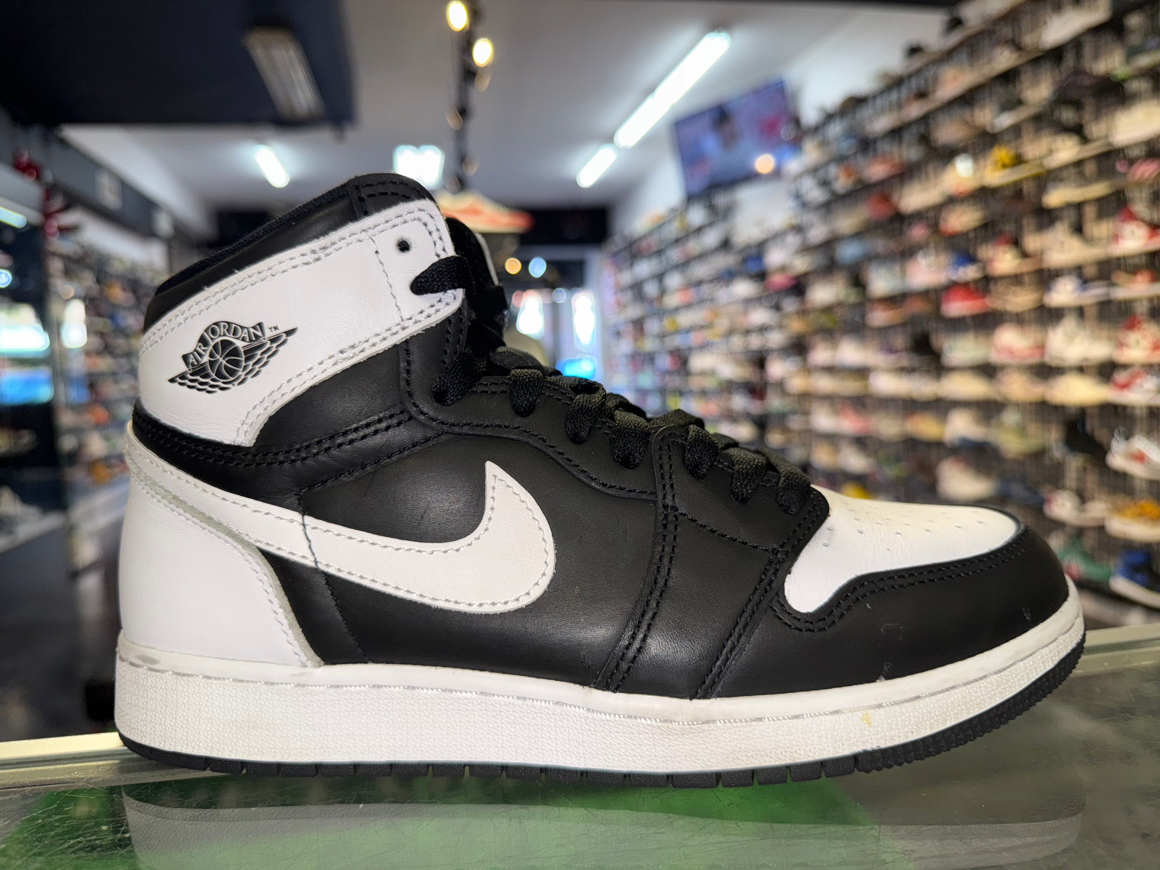 Size 7y Air Jordan 1 "Black White"