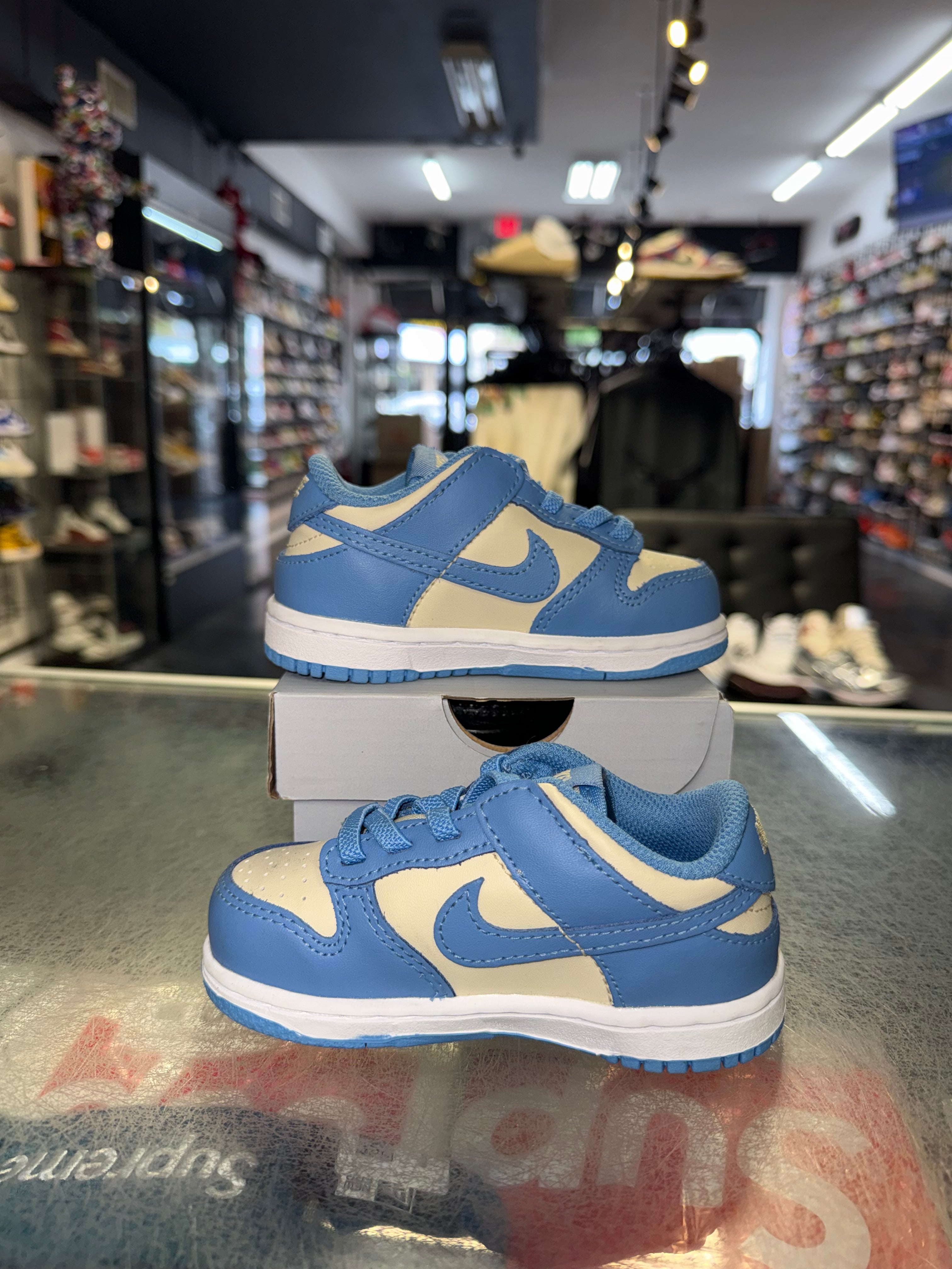Size 7c Dunk Low "UNC" (TD)