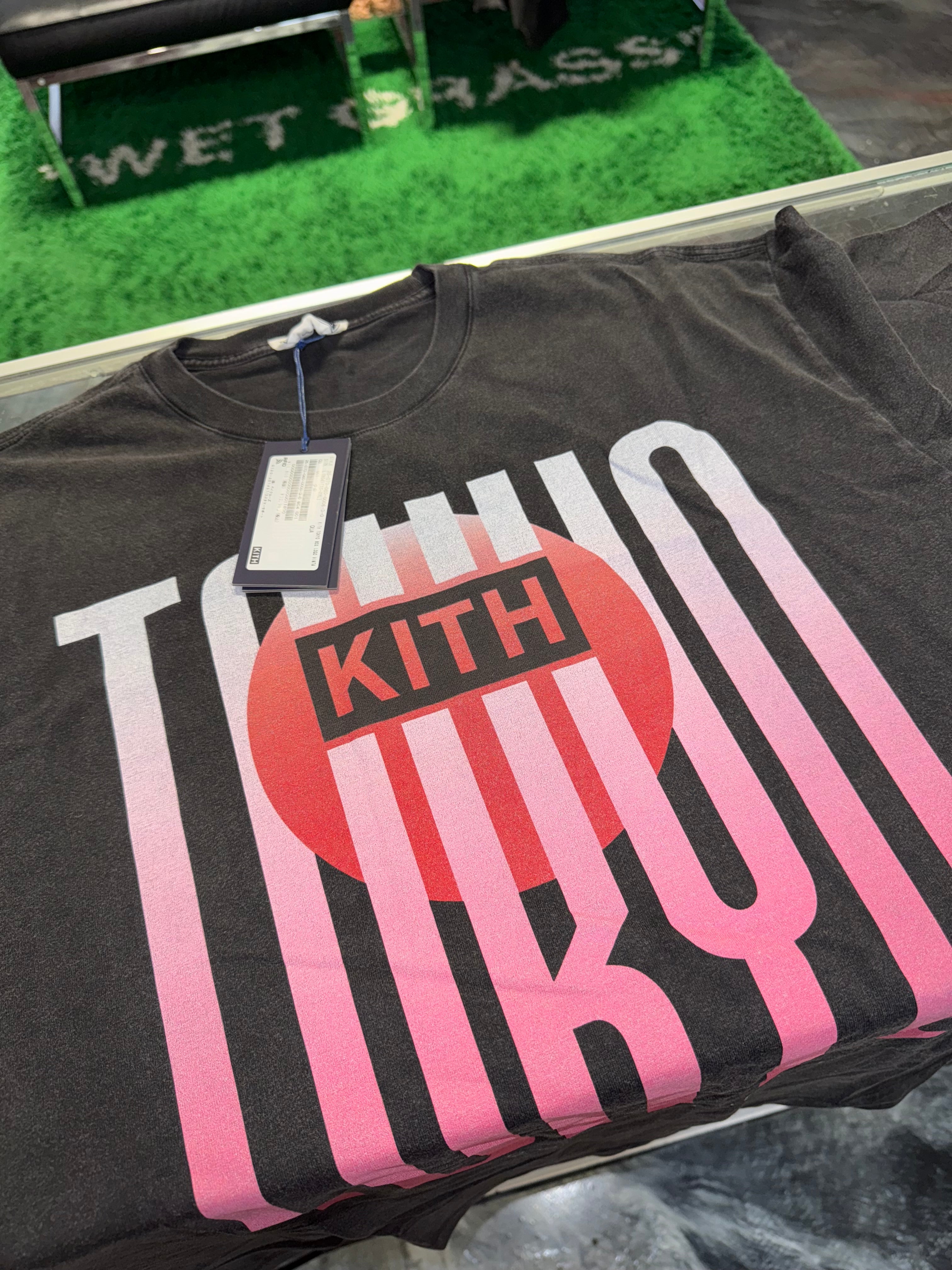 Size L Kith Tokyo 5 Year Anniversary Tee “Black” Brand New