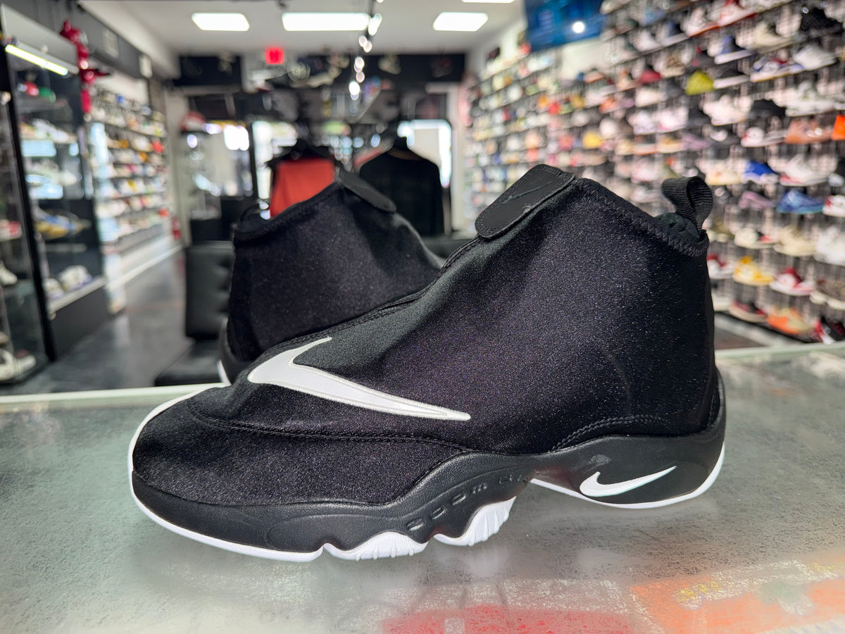 Size 10 Air Zoom Flight The Glove "Black White OG" 2026