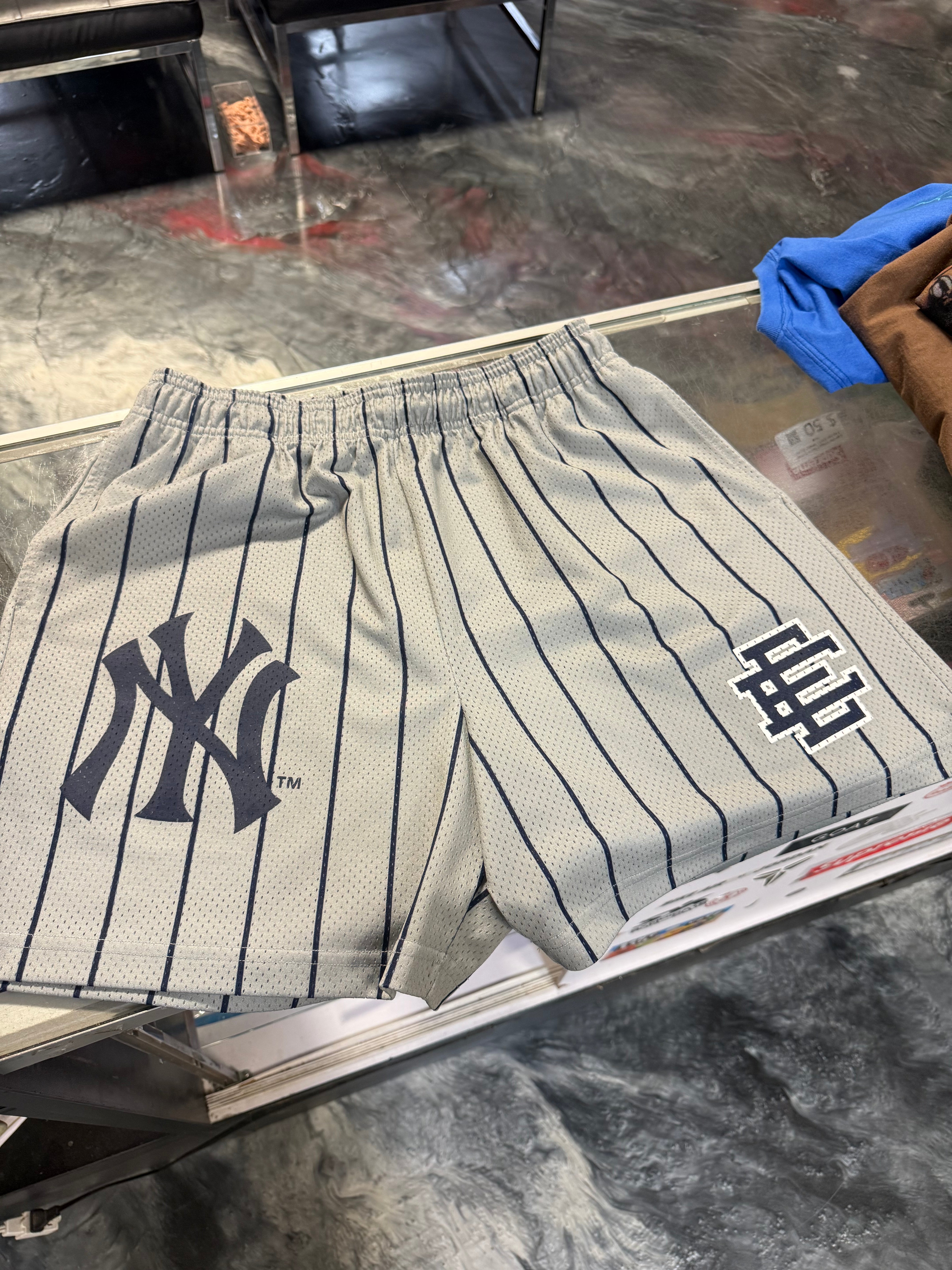 Size XL Eric Emanuel x New Era EE Shorts “NY Yankees”