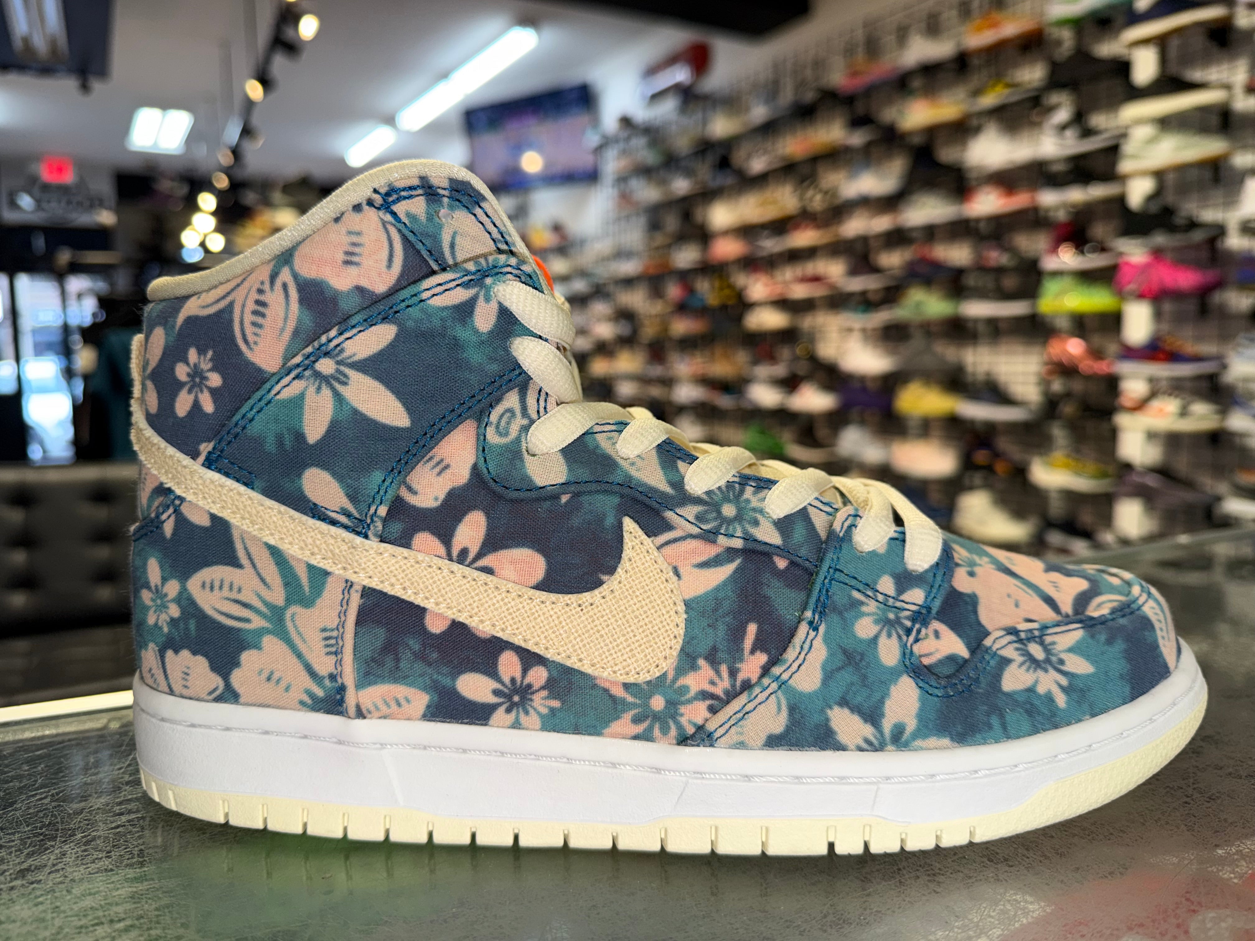 Size 9 Dunk High SB "Hawaii" Brand New