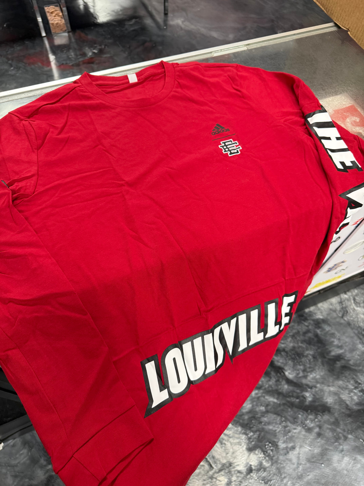 Size M Eric Emanuel x Adidas EE Long Sleeve Tee “The Ville” Brand New
