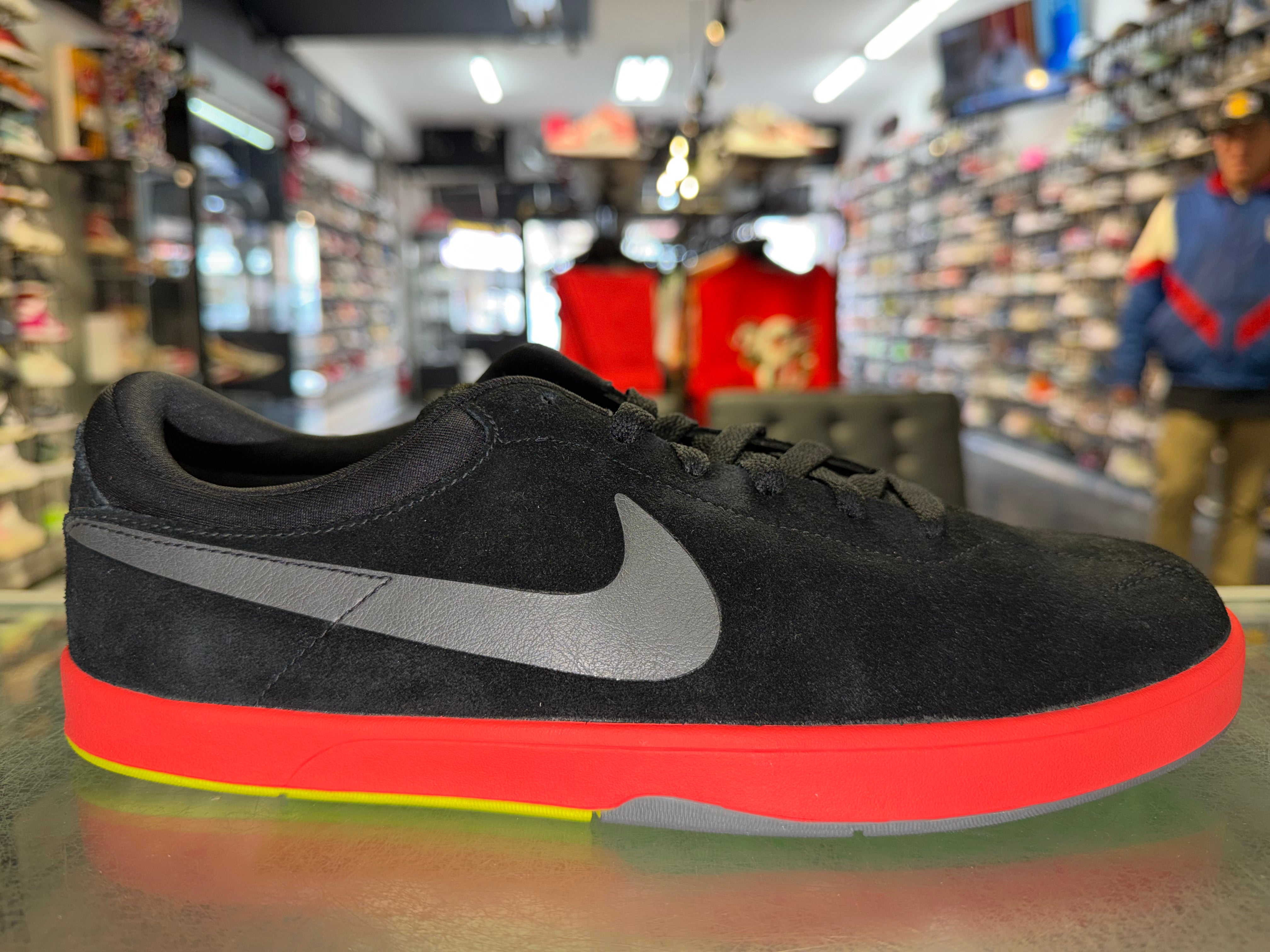 Size 10 Nike SB Eric Koston "Black Red" Brand New