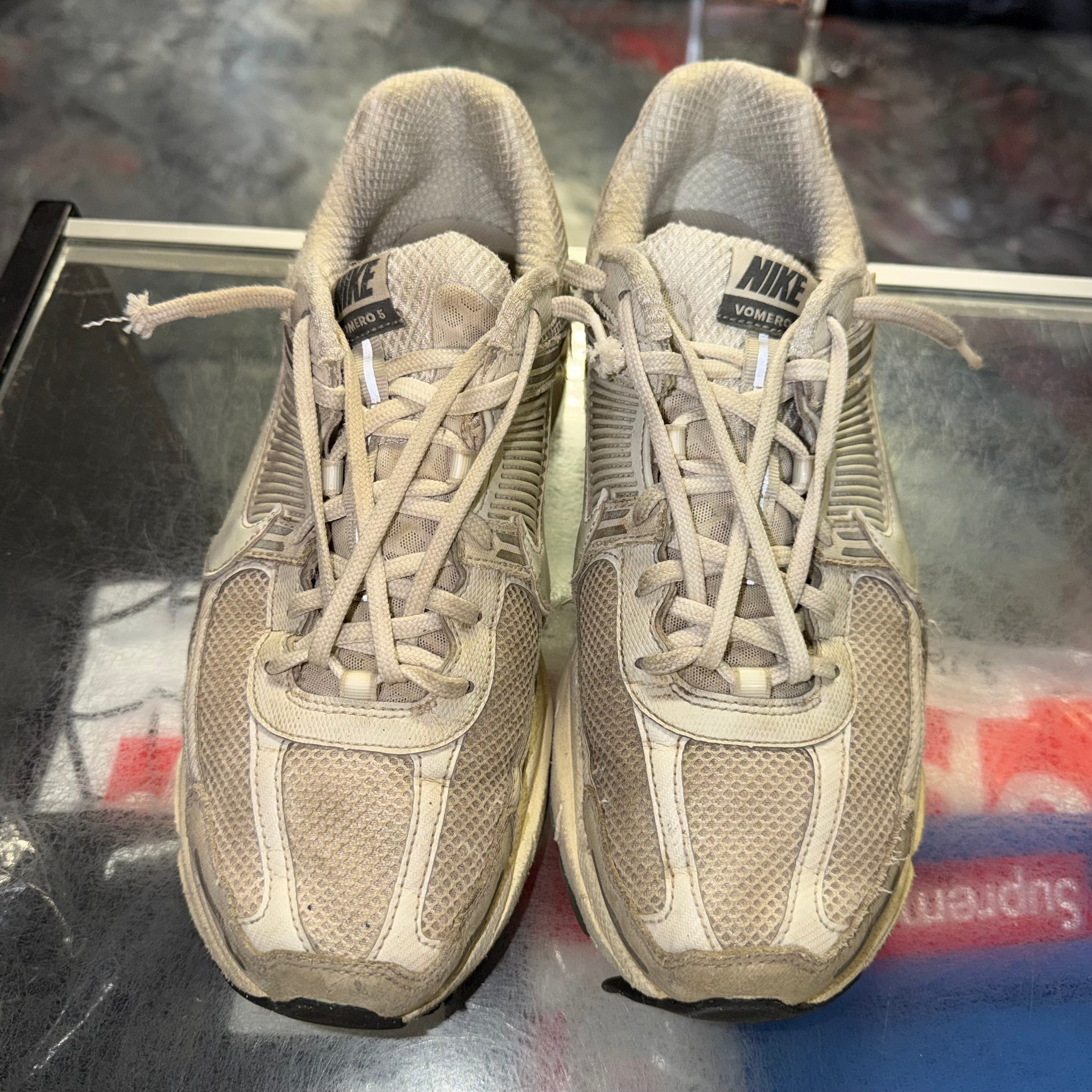 Size 11 Zoom Vomero 5 - NB