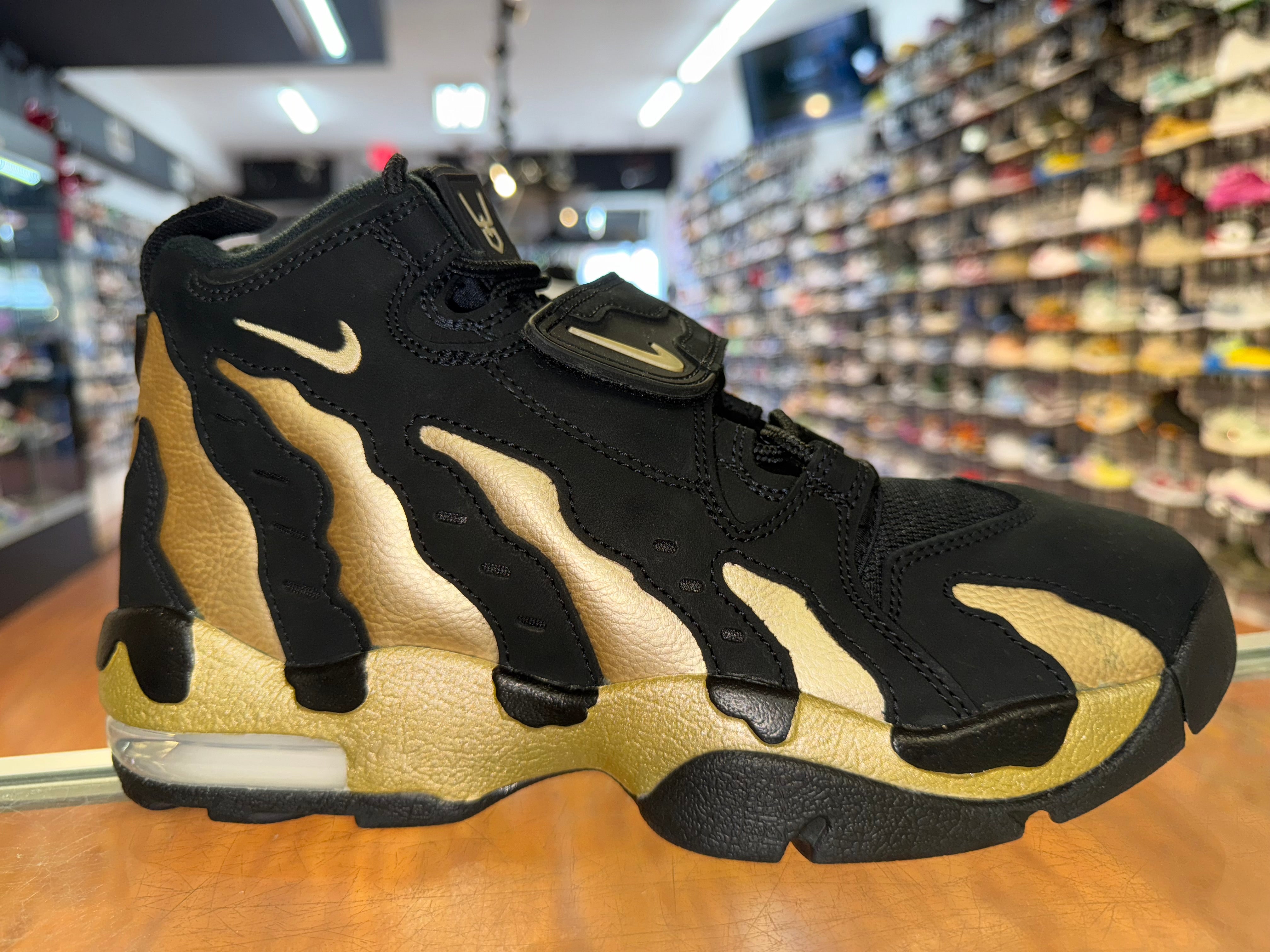 Size 8.5 Air DT Max '96 "Black Vegas Gold" Brand New
