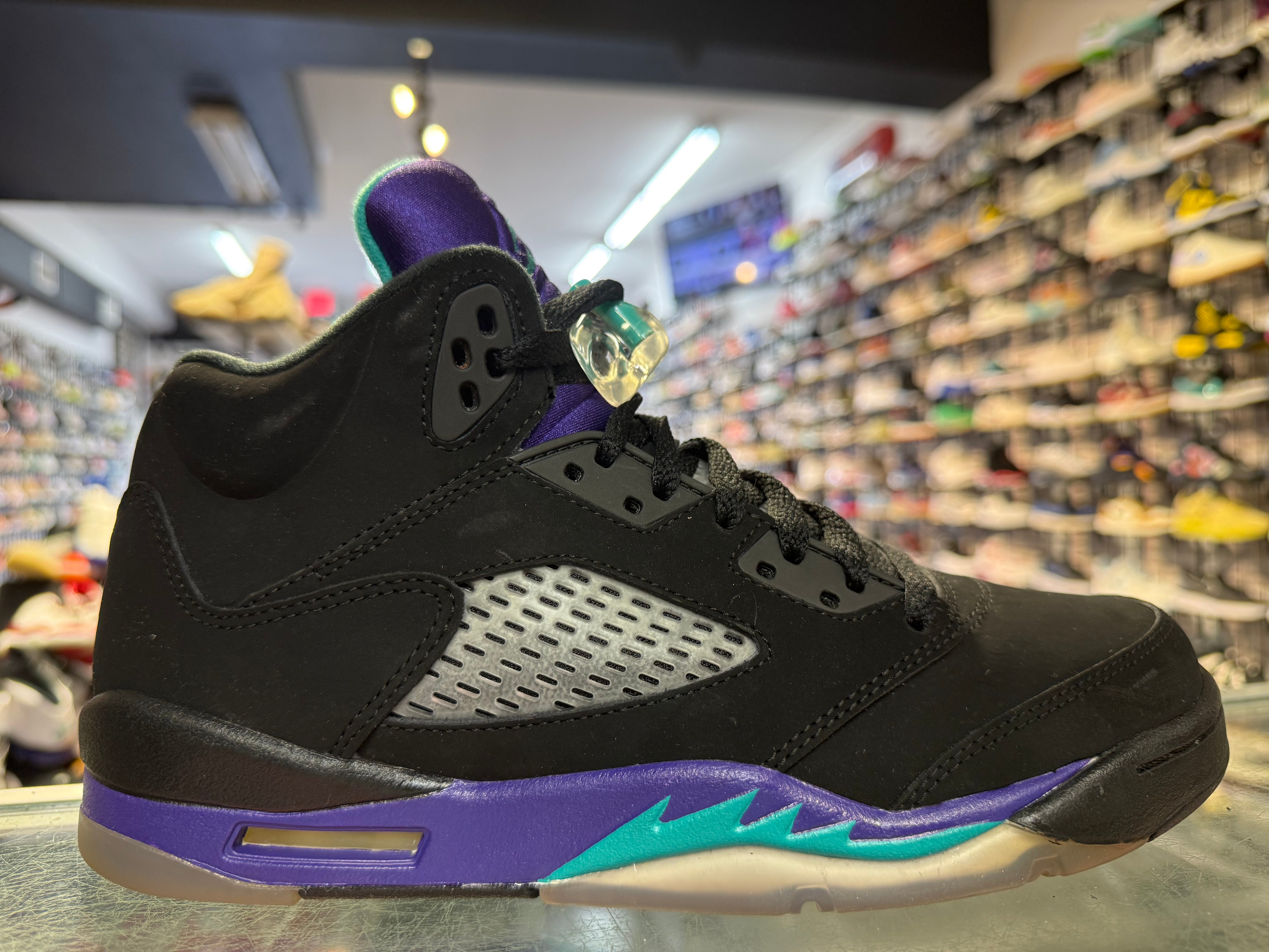 Size 7y Air Jordan 5 "Black Grape"