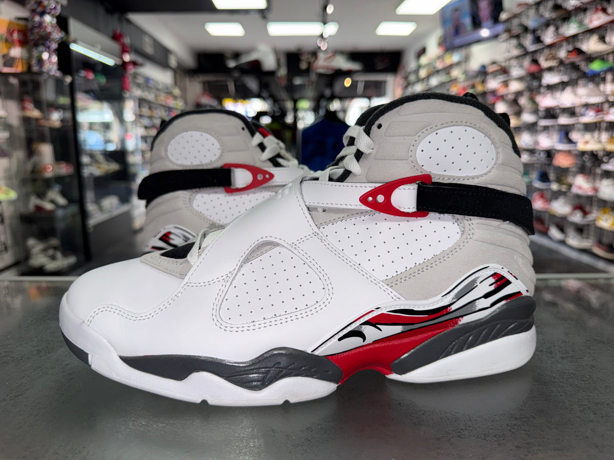 Size 10 Air Jordan 8 “Bugs Bunny”