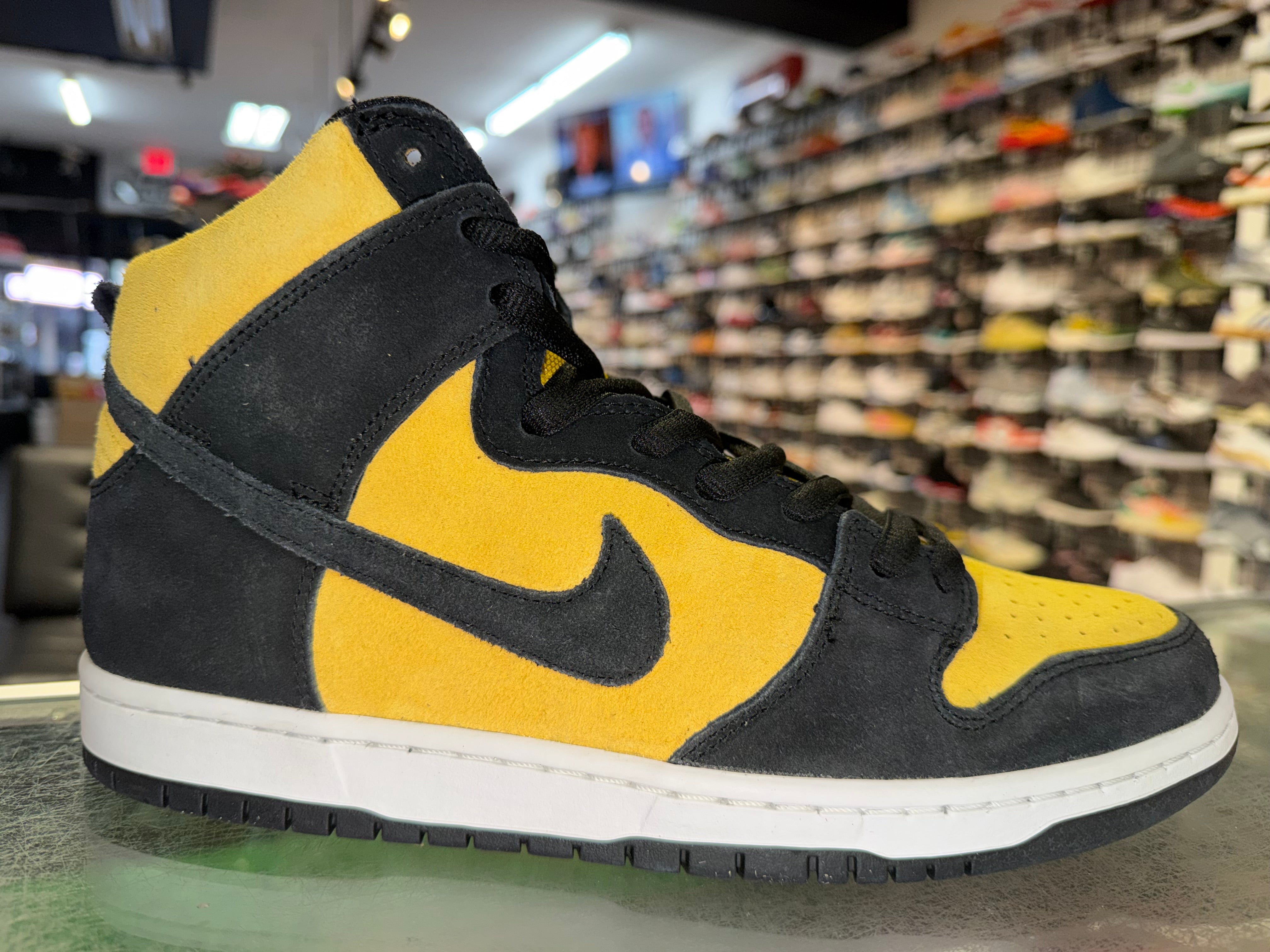 Size 11 Dunk High SB "Reverse Goldenrod" Brand New