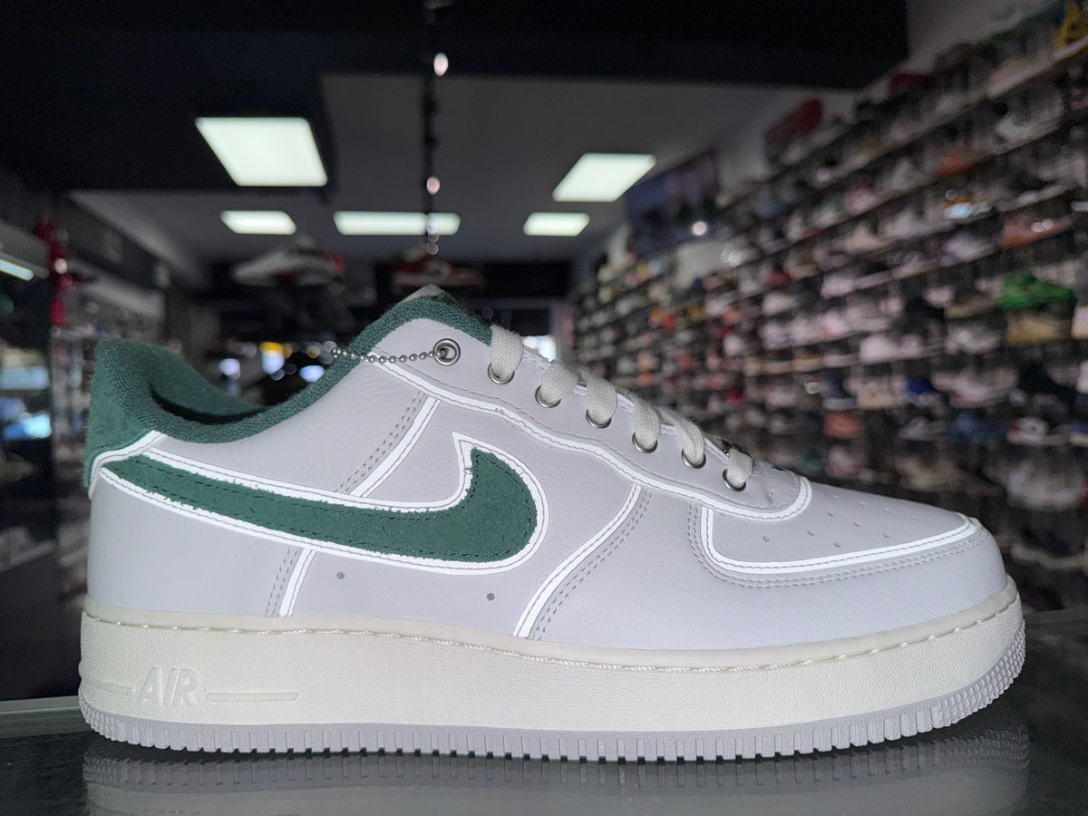 Size 13 Air Force 1 "University of Oregon PE" Brand New