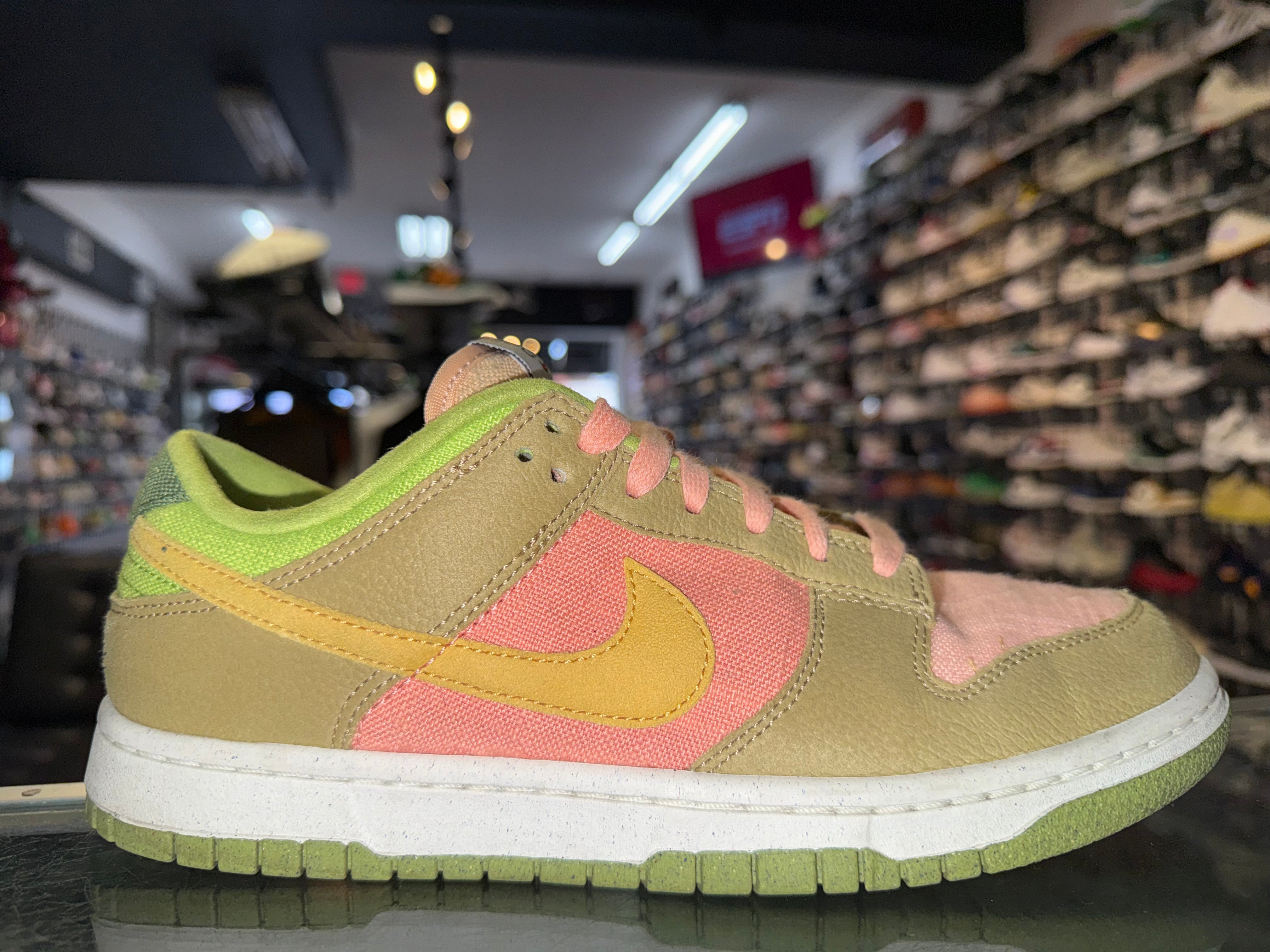 Size 8 Dunk Low "Sun Club"