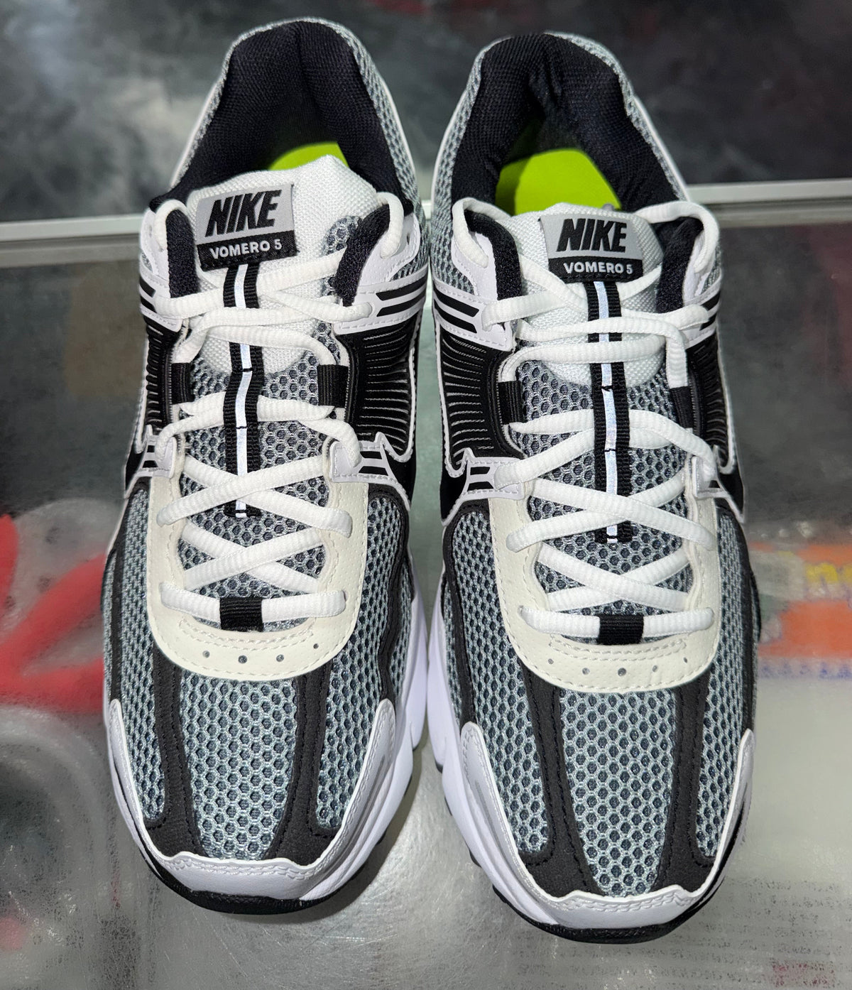 Size 10.5 Zoom Vomero 5 "Black White" Brand New