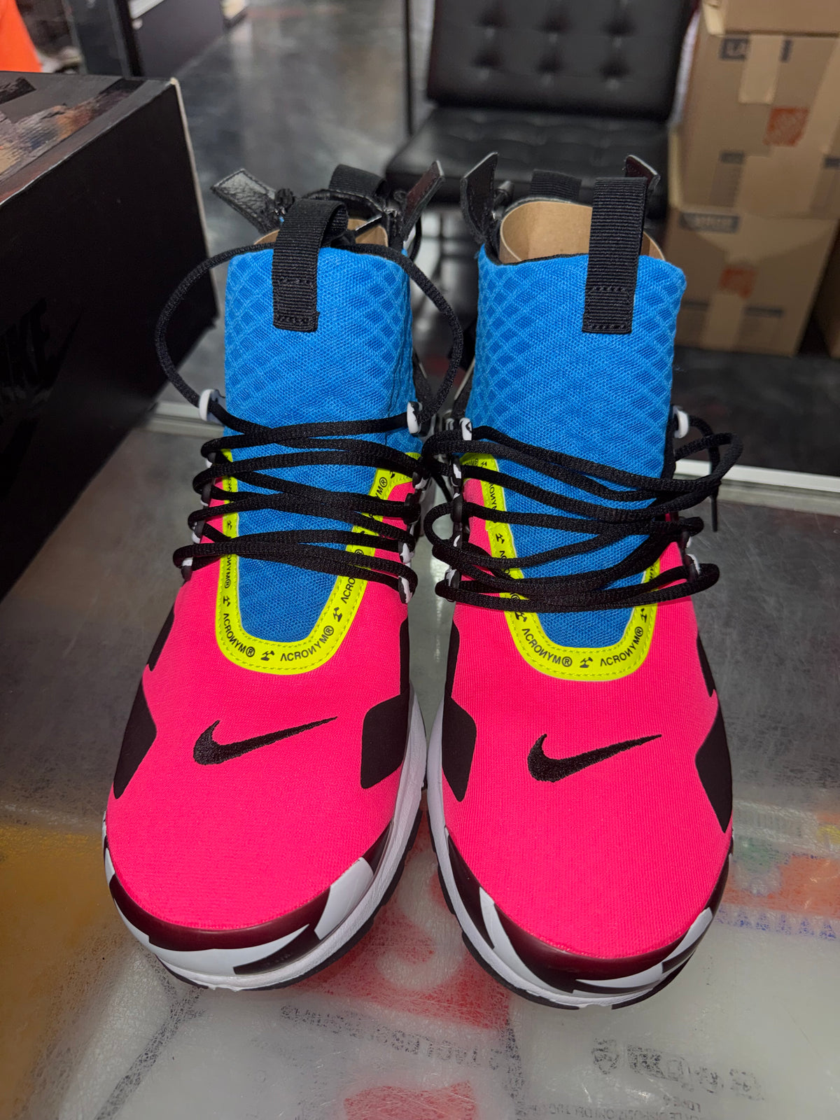 Air Presto Mid Acronym Racer Pink sneaker, pre-owned, size 10 – view 5