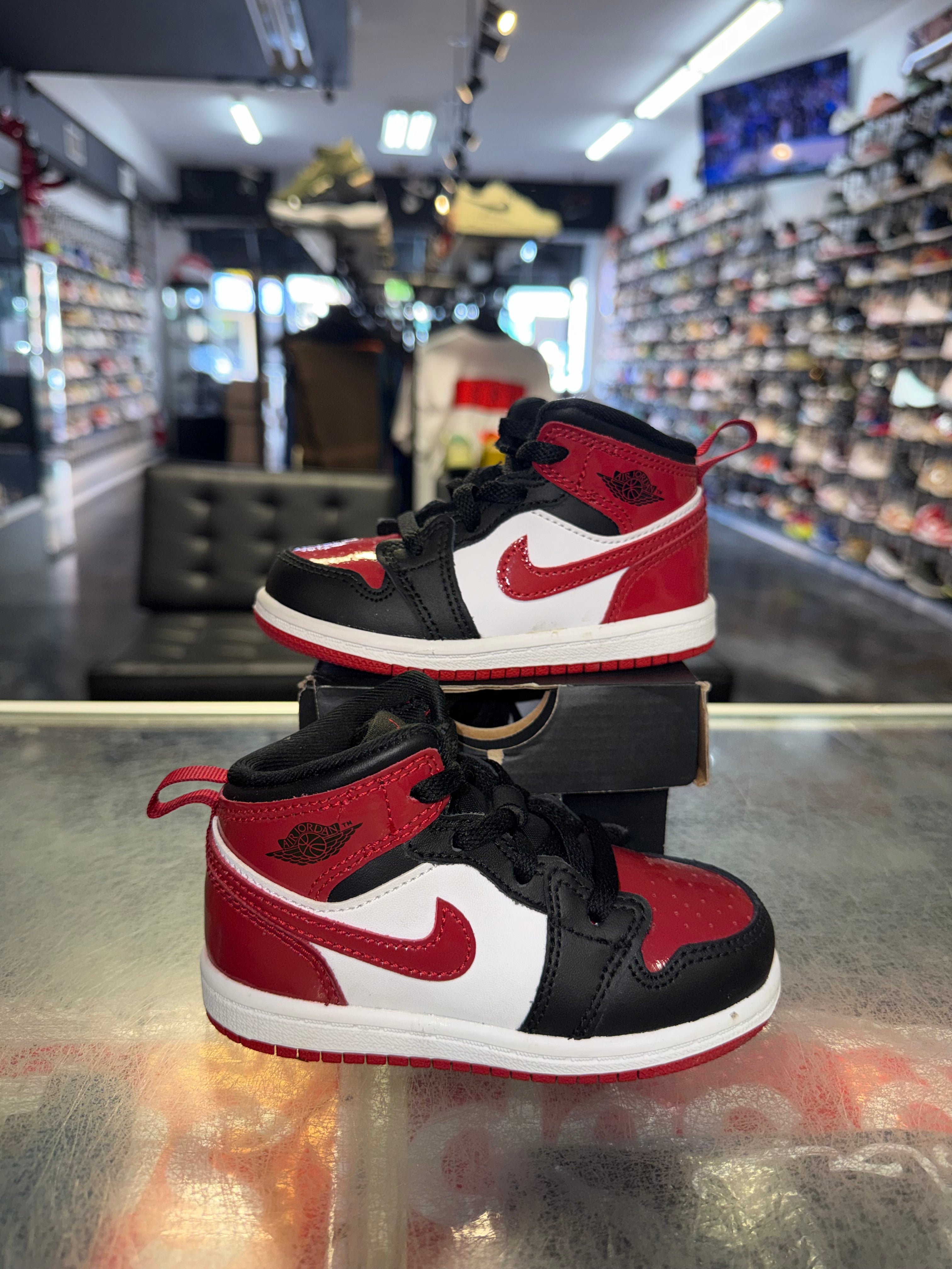 Size 7c Air Jordan 1 Mid "Red Patent" (TD)