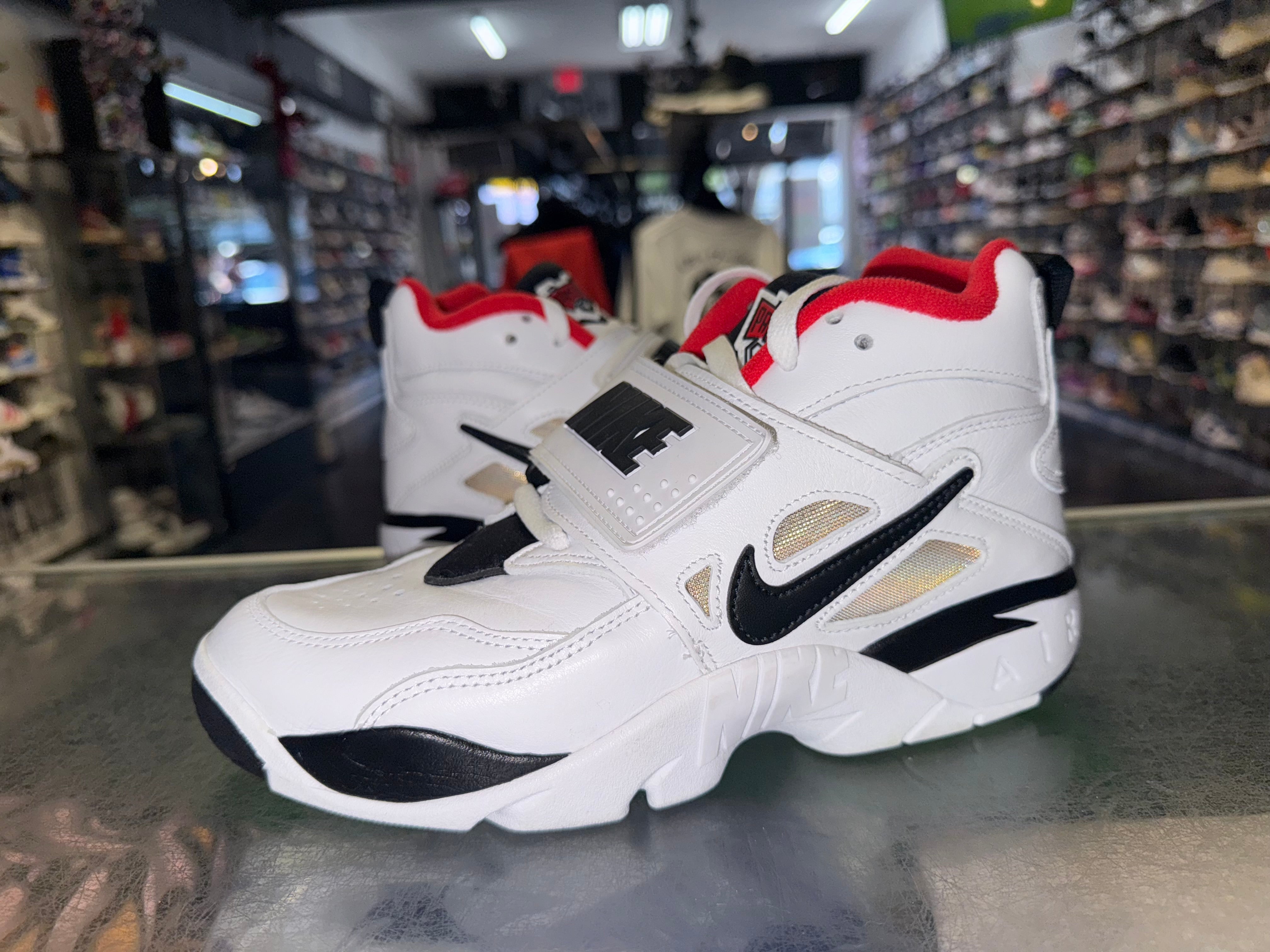 Size 7 Air Diamond Turf Protro '92 "Atlanta Falcons"