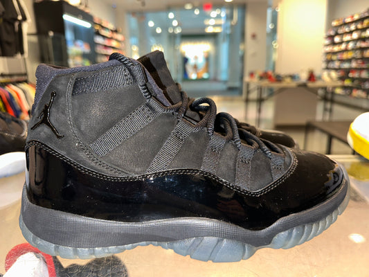 Size 8 Air Jordan 11 “Cap & Gown” (Mall)