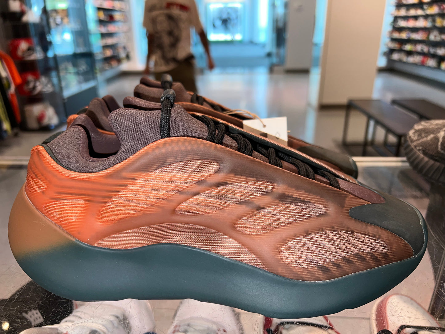 Size 10 Adidas Yeezy 700 “Copper Fade” Brand New (Mall)