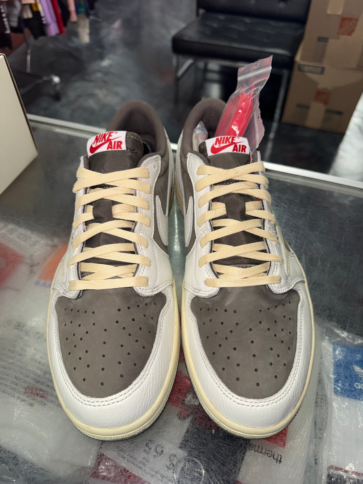 Air Jordan 1 Low Travis Scott Reverse Mocha sneaker, worn 1x, size 11 – view 5